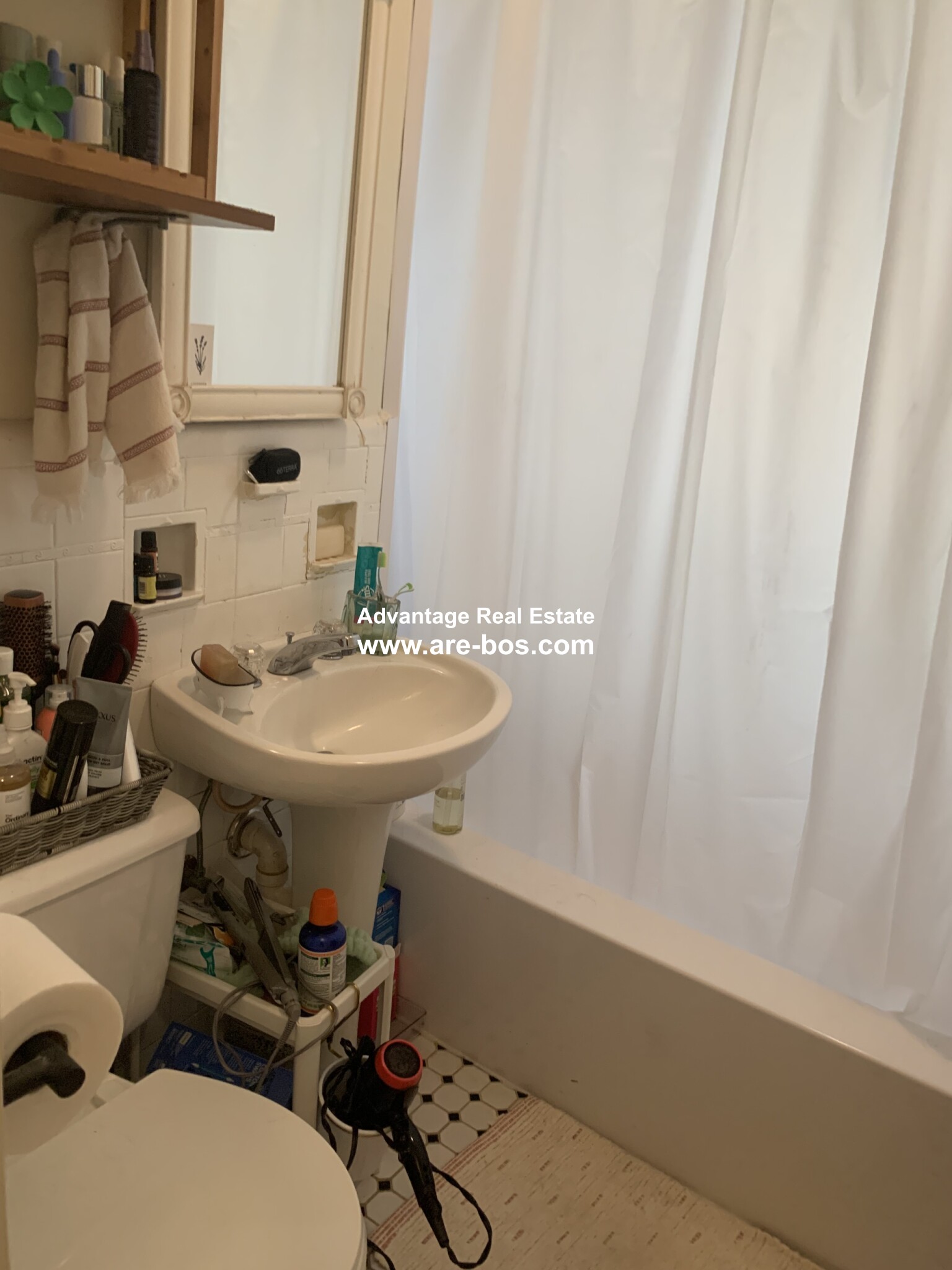 206 Chestnut Hill Ave, Brighton