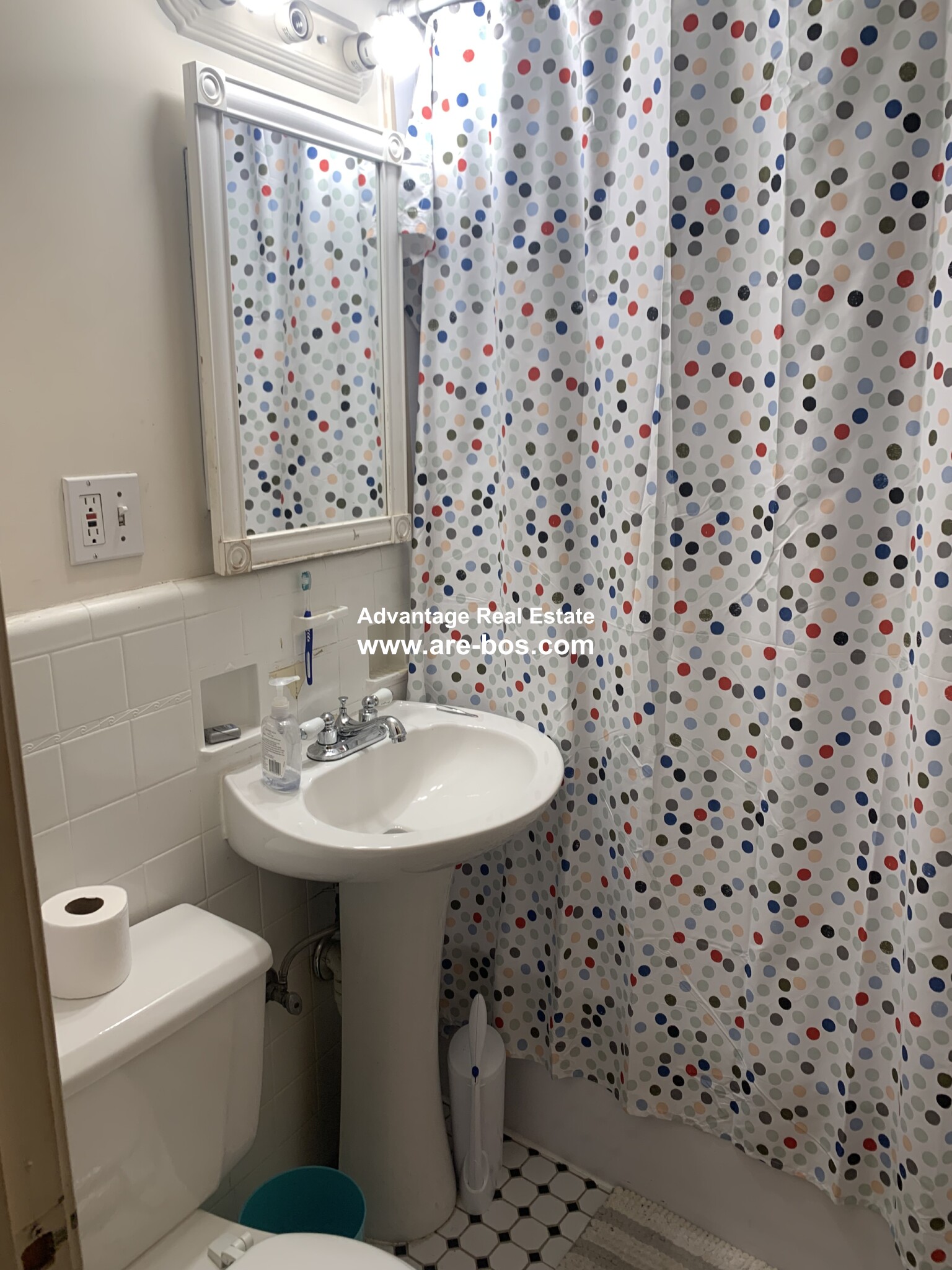 206 Chestnut Hill Ave, Brighton