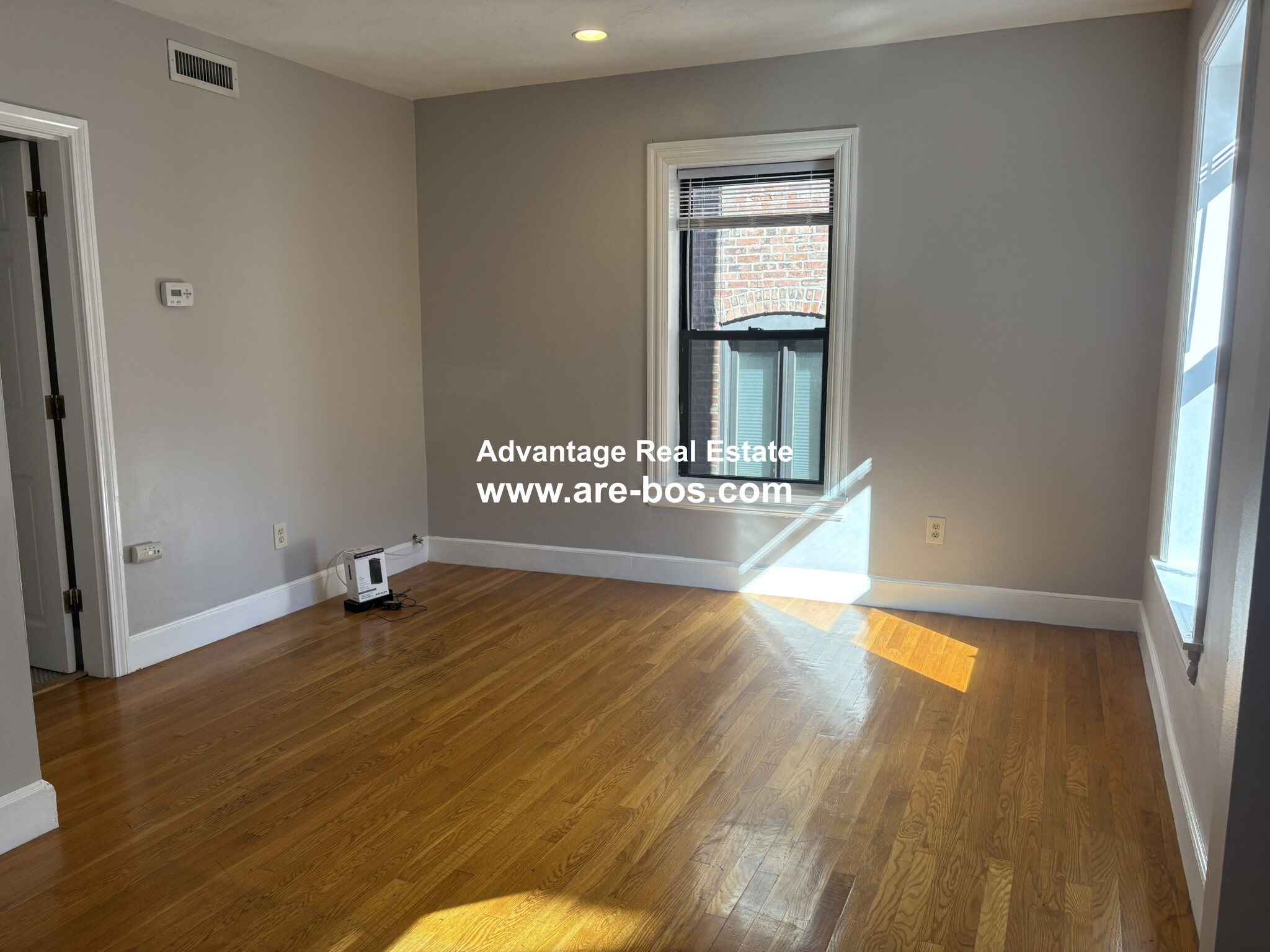 37 Sheafe St., Boston, MA - 3,825 USD/ month