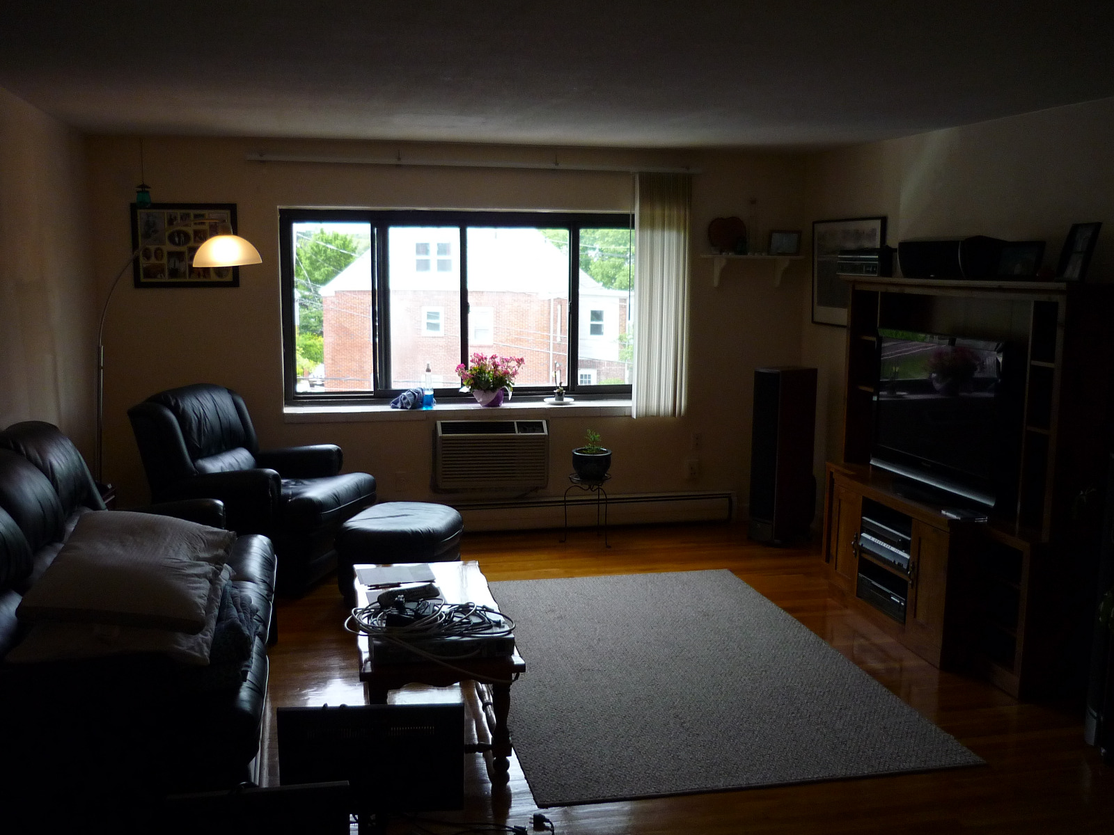 Photos of apartment on Washington St.,Boston MA 02135