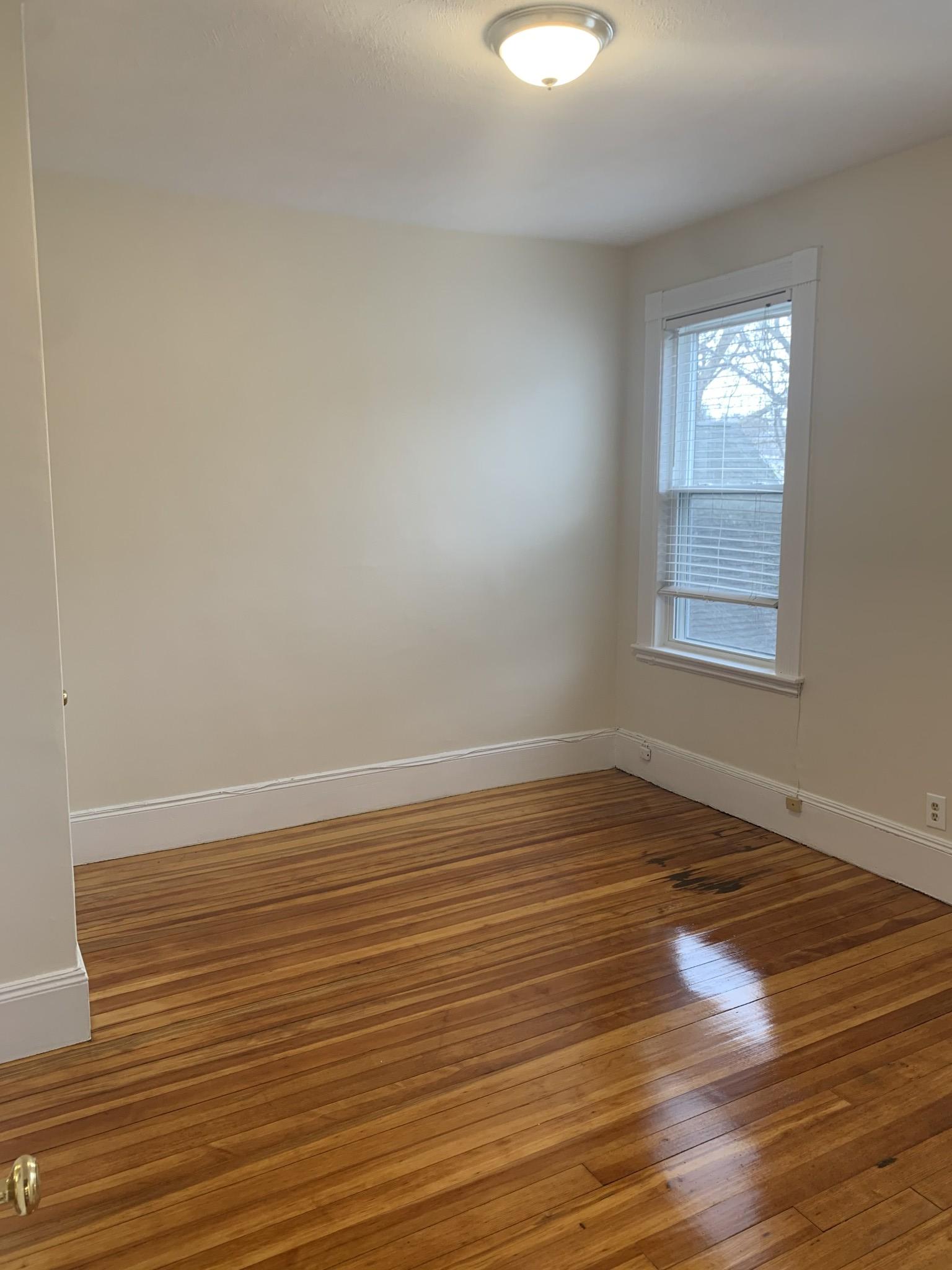 3 bed, 1 bath apartment for rent at 42 Brackett St Unit 4, Brighton — photo 4 of 5