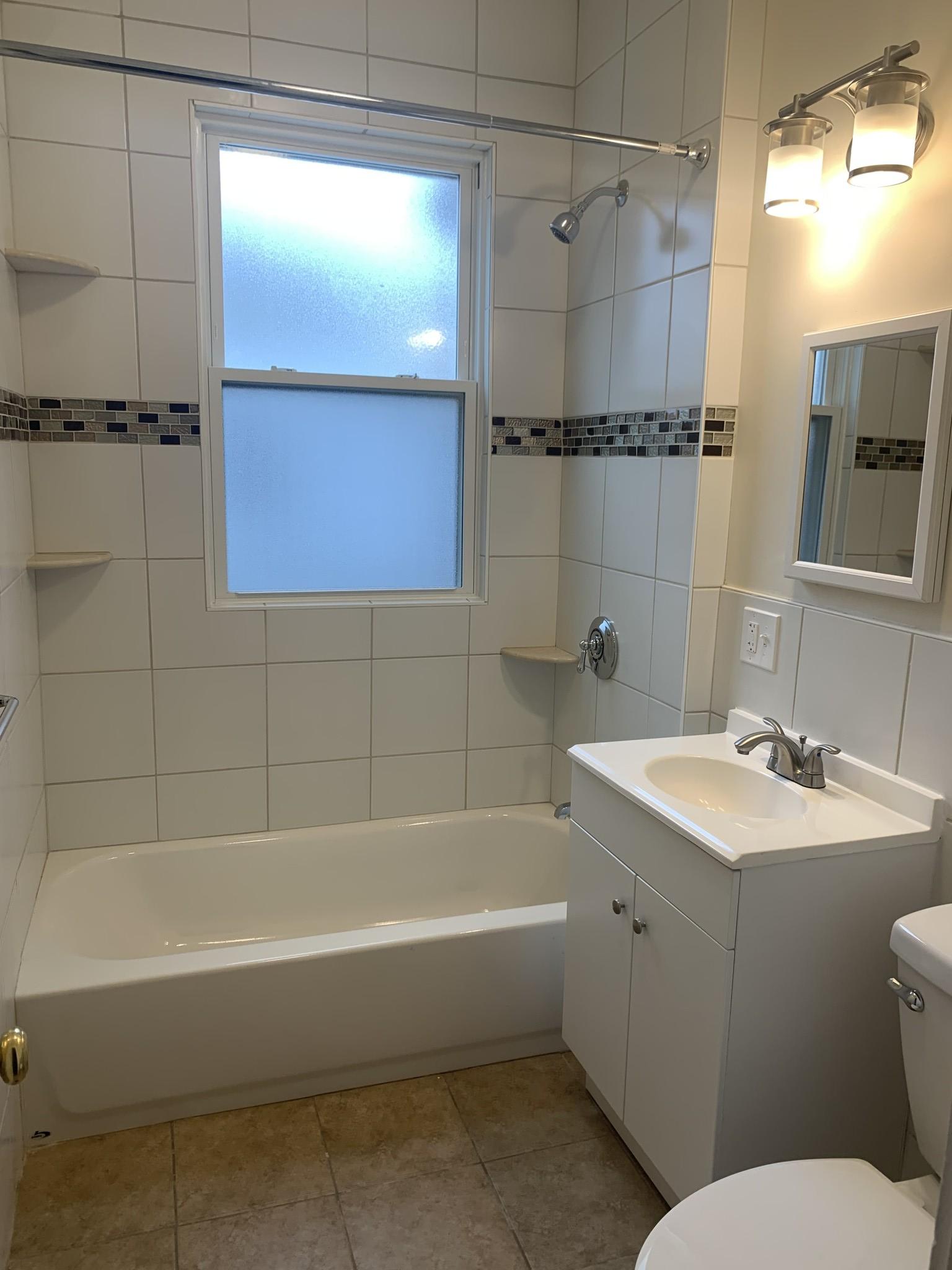 3 bed, 1 bath apartment for rent at 42 Brackett St Unit 4, Brighton — photo 3 of 5