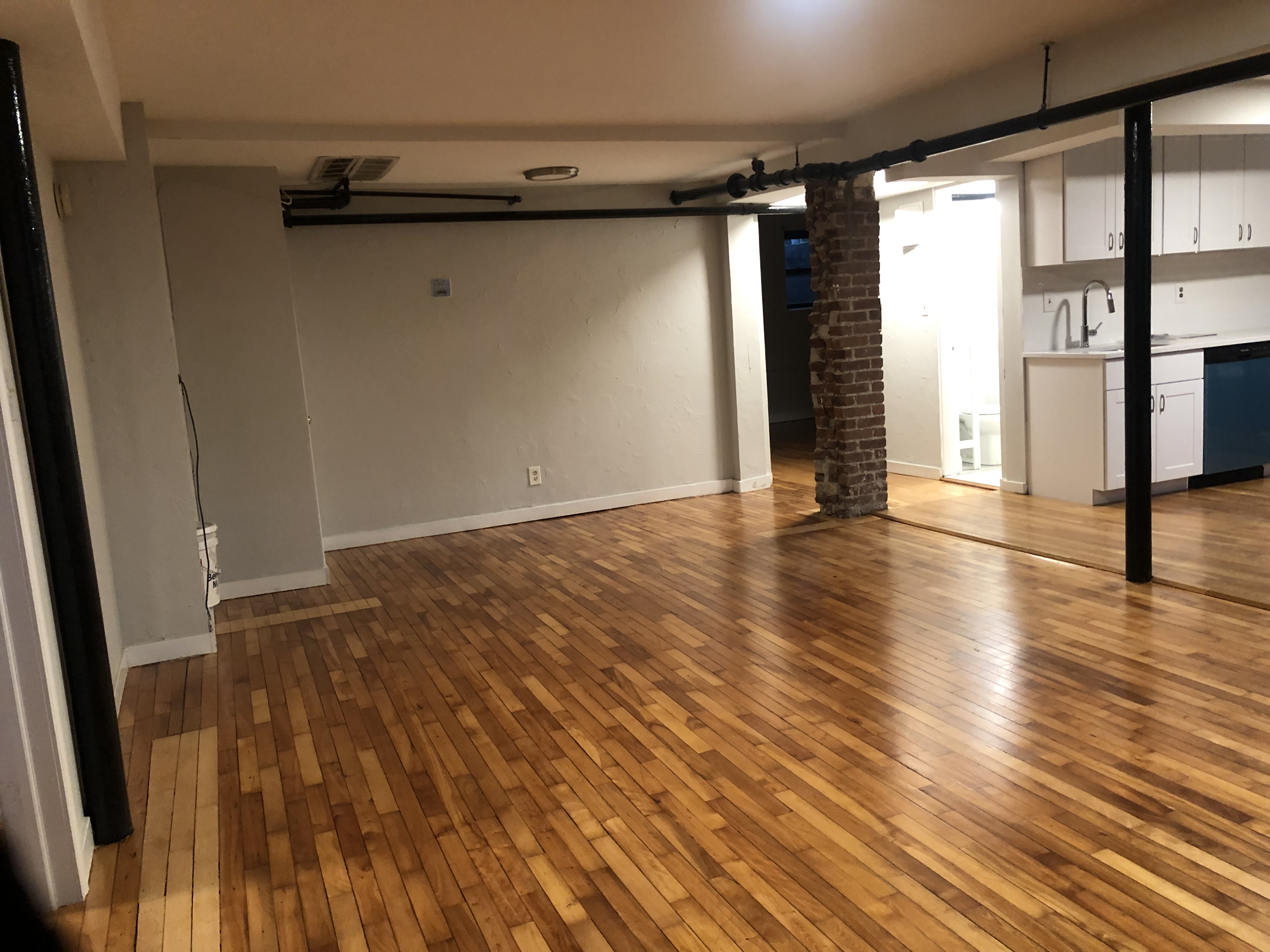 2 bed, 1 bath apartment for rent at 1400 Commonwealth Ave Unit 1, Allston — photo 2 of 21