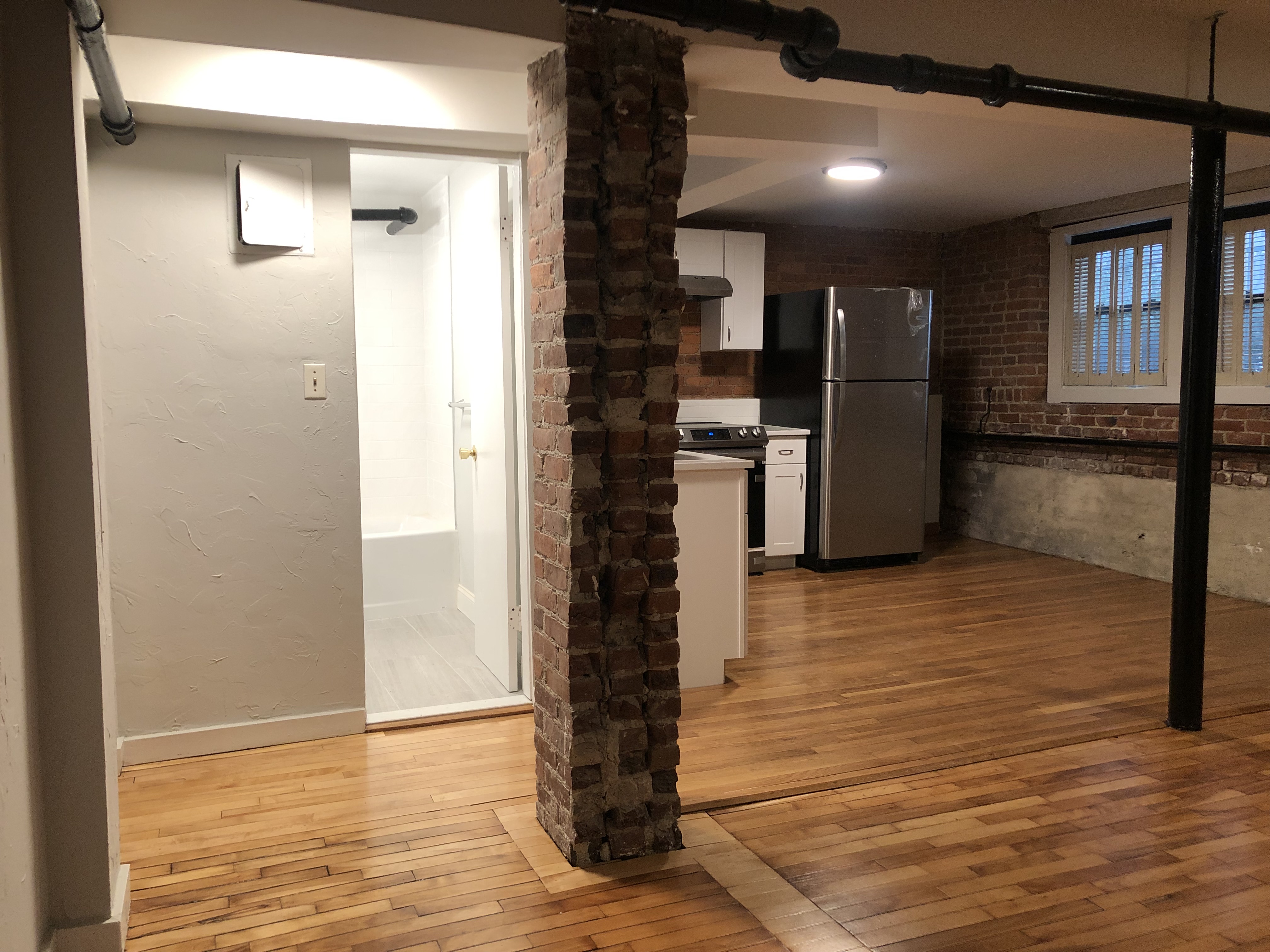 2 bed, 1 bath apartment for rent at 1400 Commonwealth Ave Unit 1, Allston — photo 10 of 21