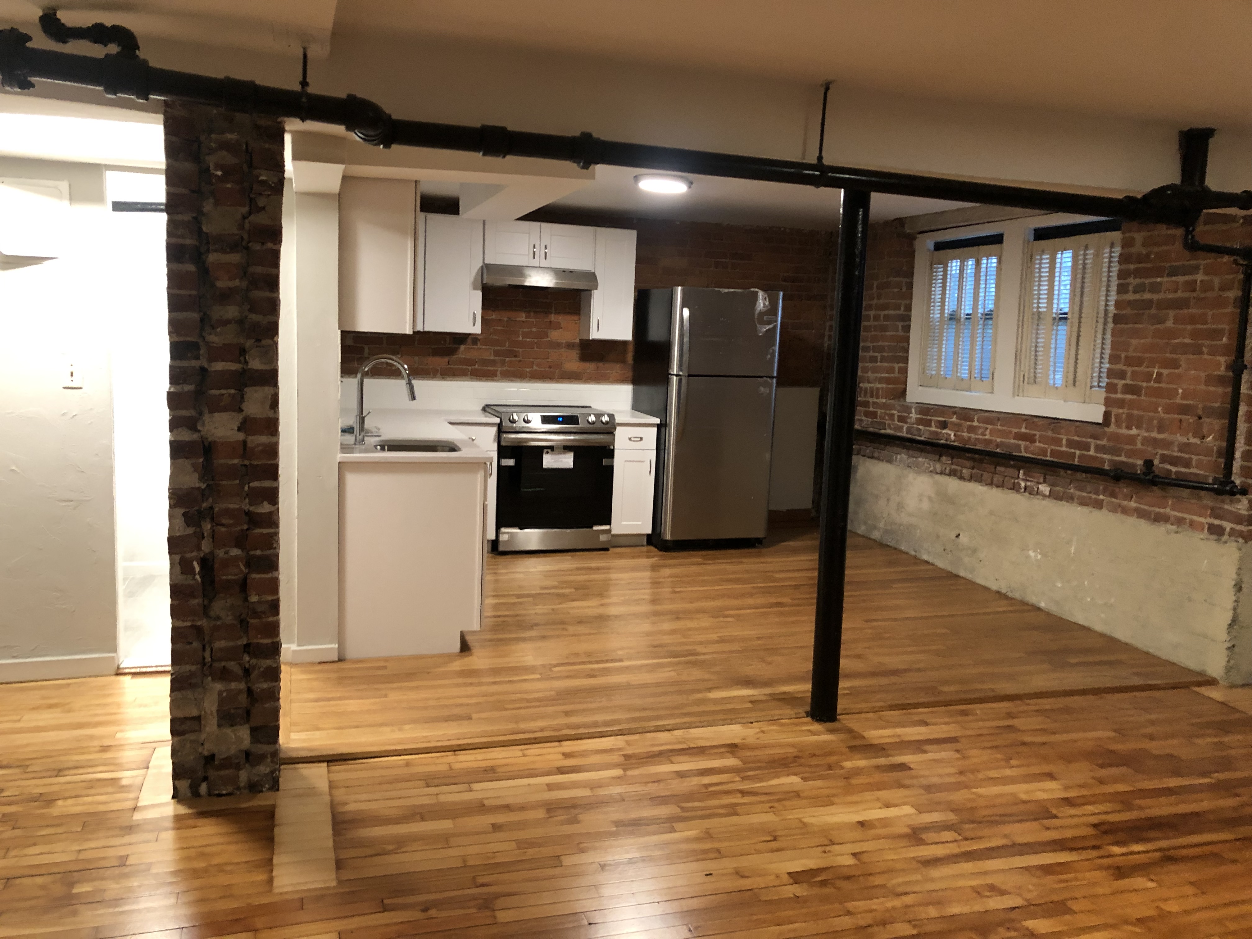 2 bed, 1 bath apartment for rent at 1400 Commonwealth Ave Unit 1, Allston — photo 11 of 21