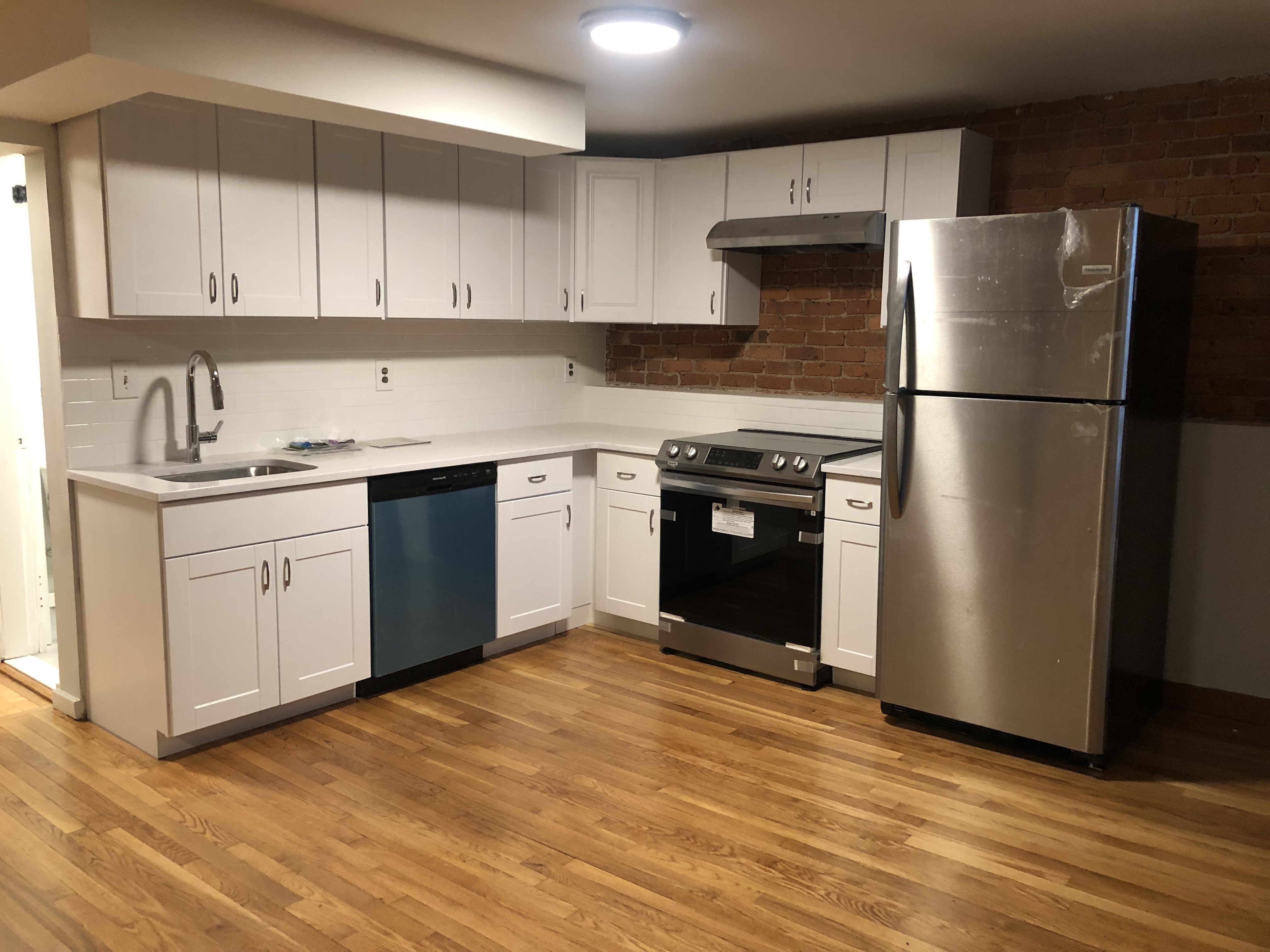2 bed, 1 bath apartment for rent at 1400 Commonwealth Ave Unit 1, Allston — photo 13 of 21