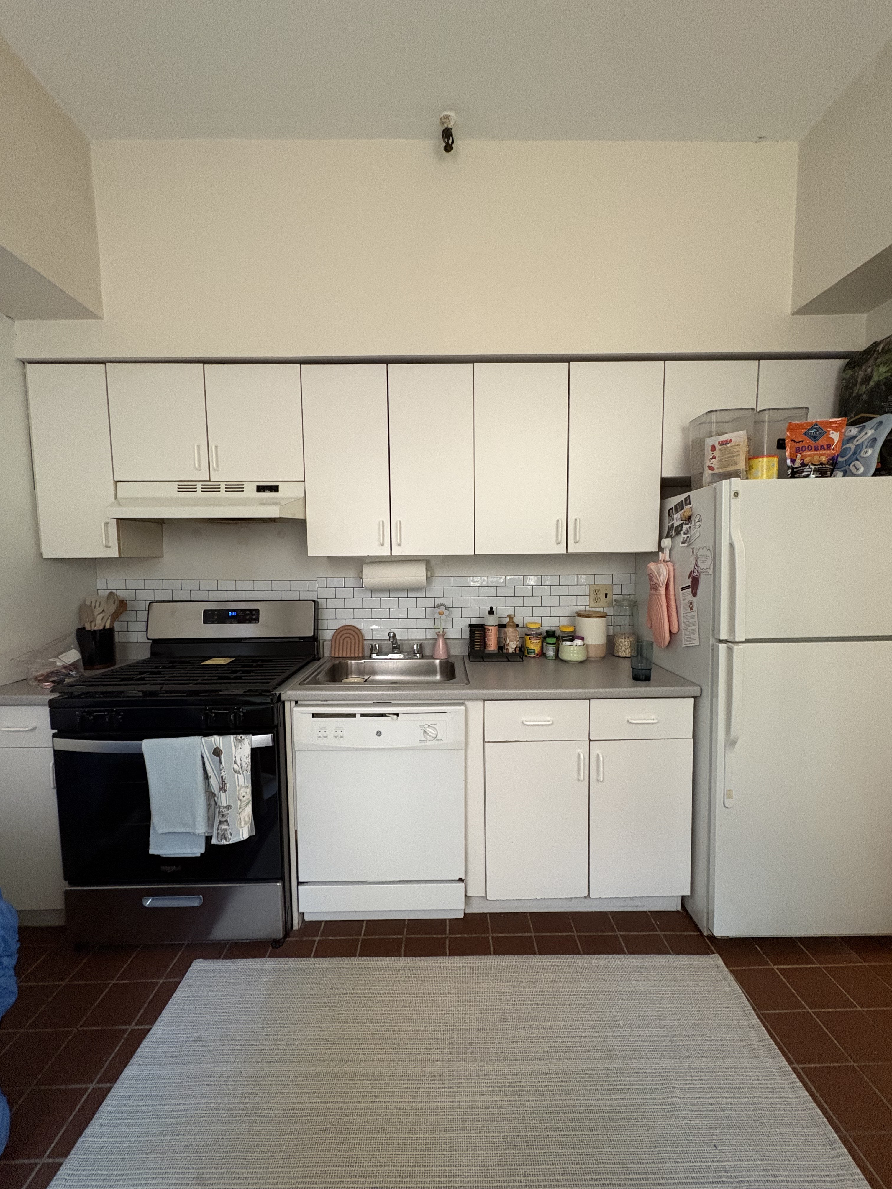 Photos of apartment on Commonwealth Ave.,Boston MA 02135