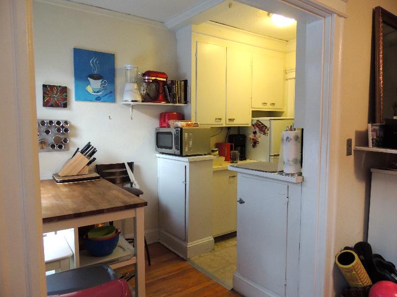 Studio bed, 1 bath apartment for rent at 114 Riverway Unit 10, Fenway — photo 3 of 5