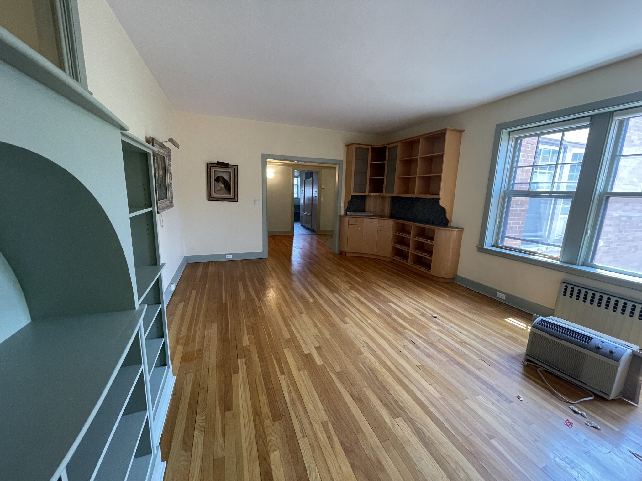 439 Washington St, Brookline Hills