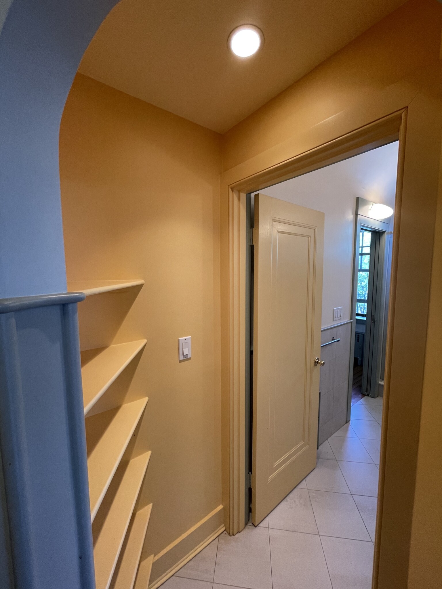 439 Washington St, Brookline Hills