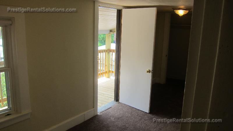 16 Central Ave, Hyde Park