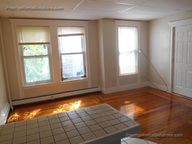 34 Trident Ave, Winthrop