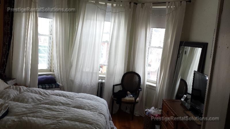 1171 Boylston St, Fenway