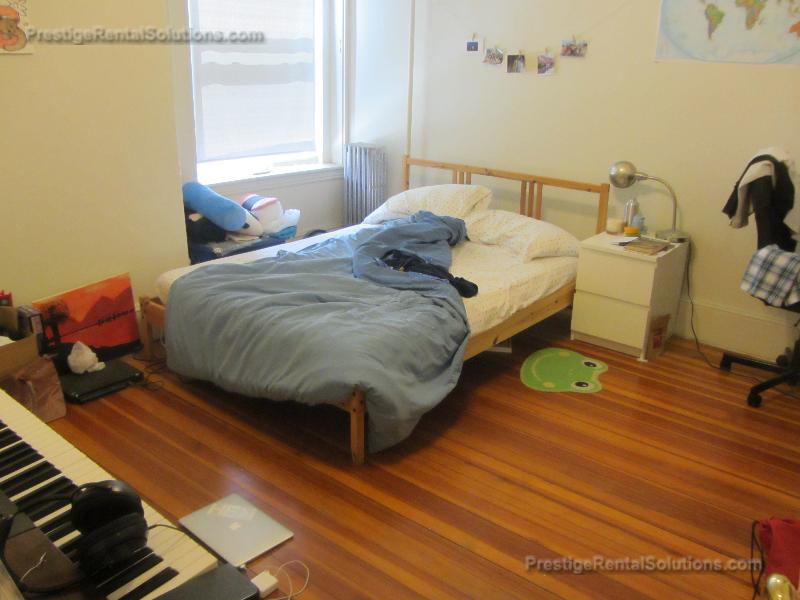 1589 Beacon St, Washington Square