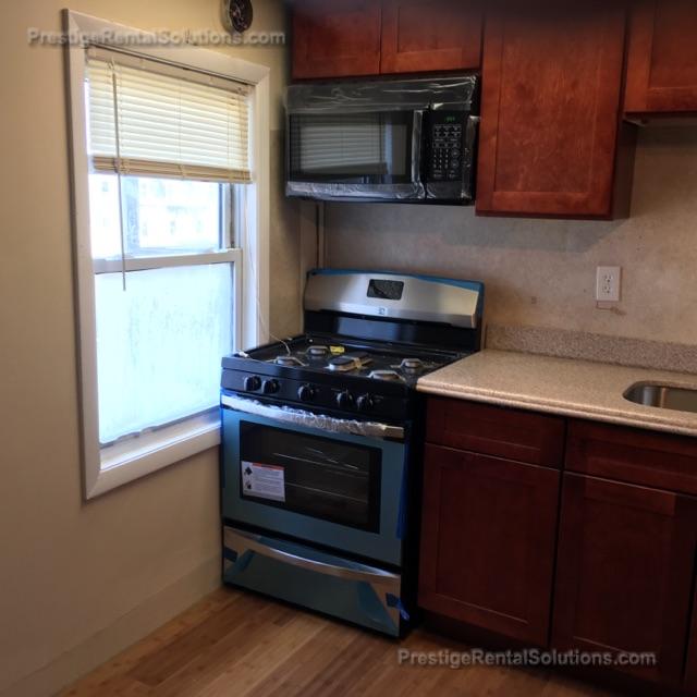 306 Sumner St, East Boston