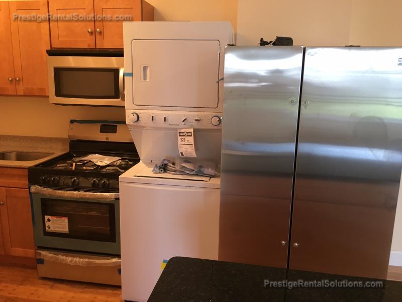 120 Gladstone St, East Boston