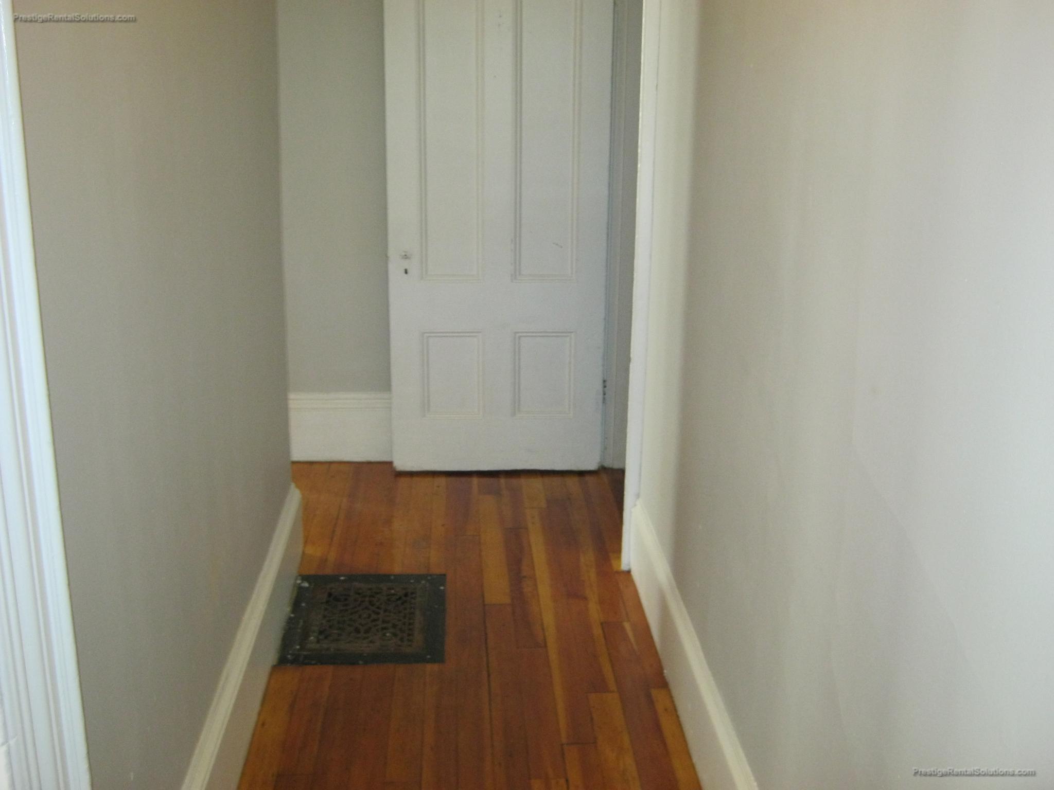 14 Central Ave, Hyde Park