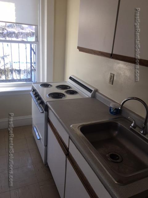 15 Gardner St, Allston