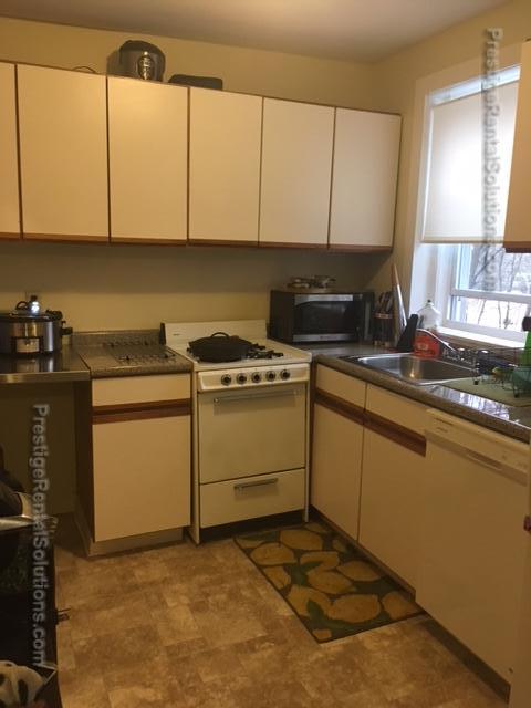 14 Russell St, North Quincy