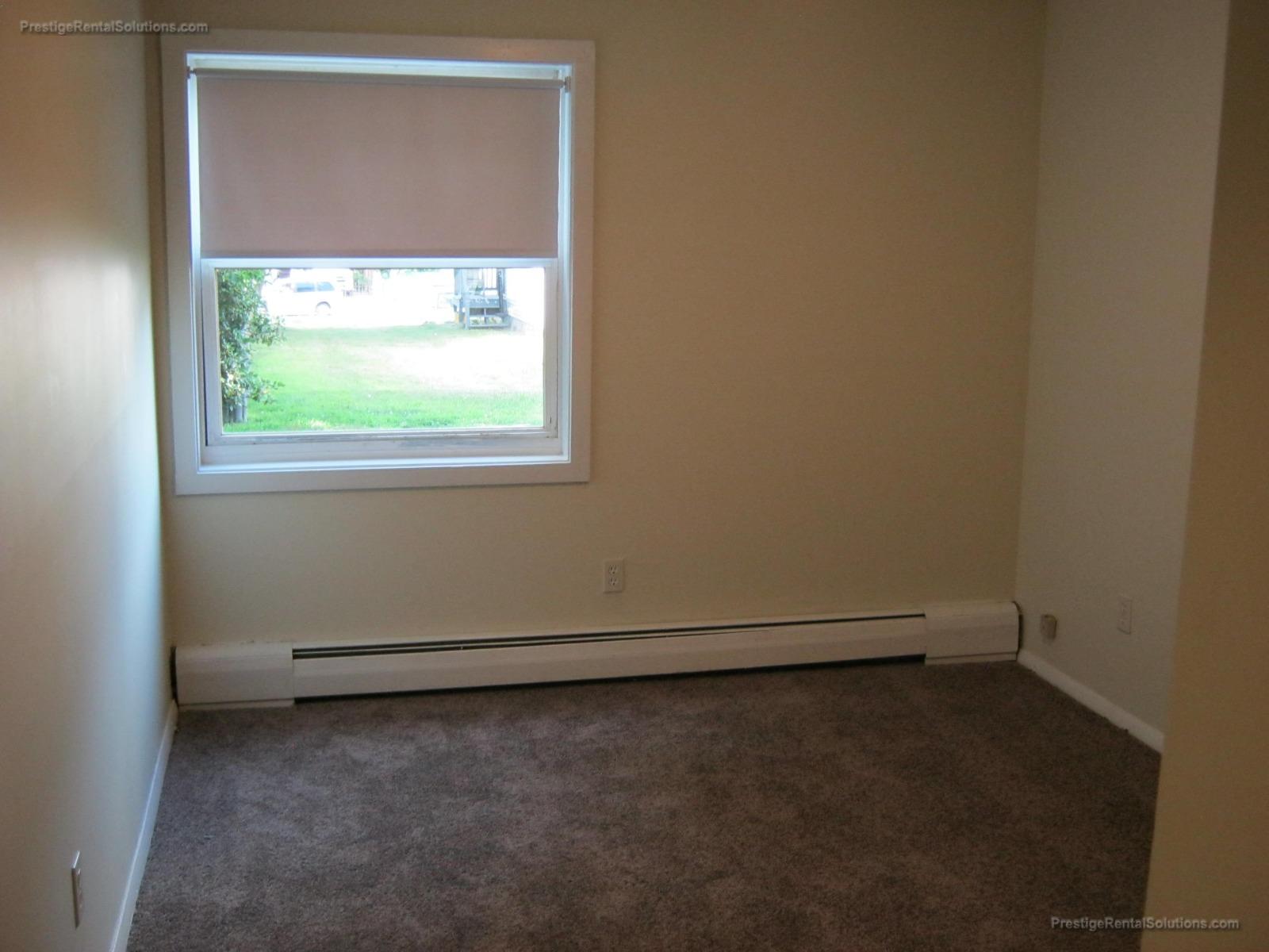 70 Barrows St, Fall River