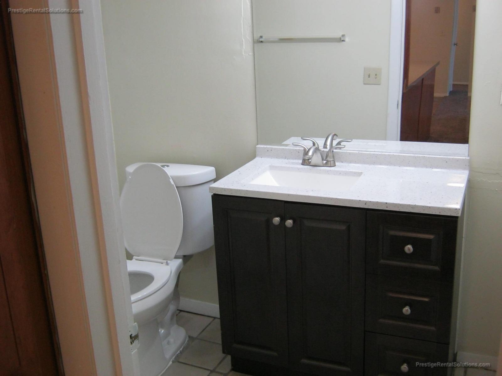 70 Barrows St, Fall River