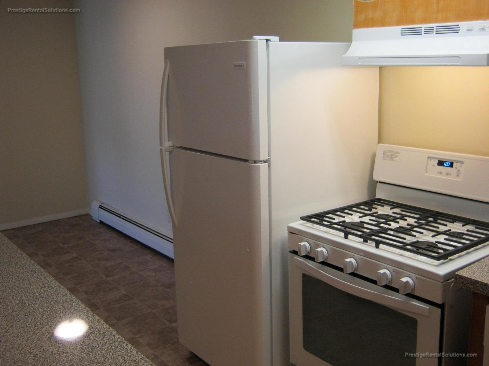 70 Barrows St, Fall River