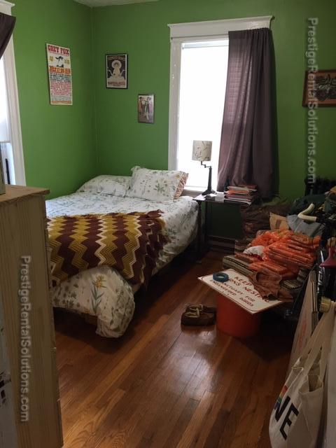 25 Lourdes Ave, Jamaica Plain