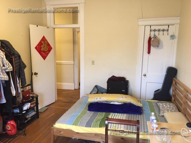 11 Royce Rd, Allston