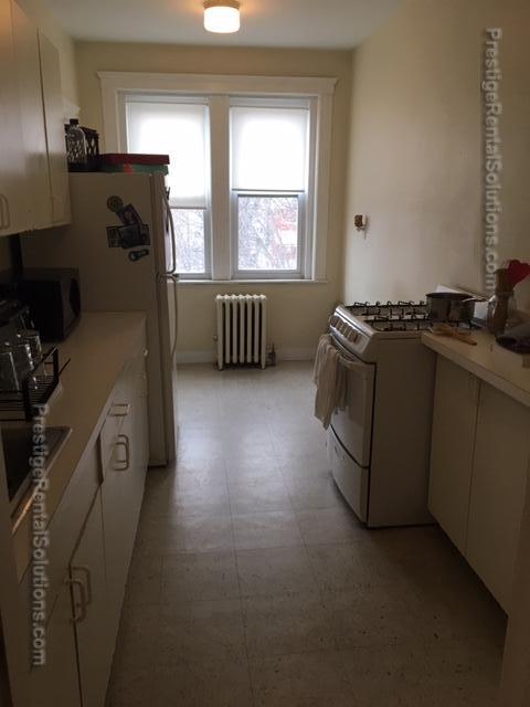 43 Linden St, Allston