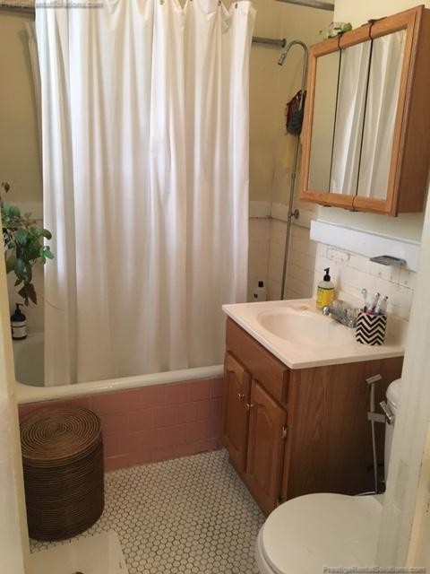 224 Kelton St, Allston