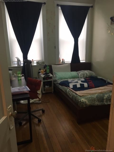 31 Gardner St, Allston