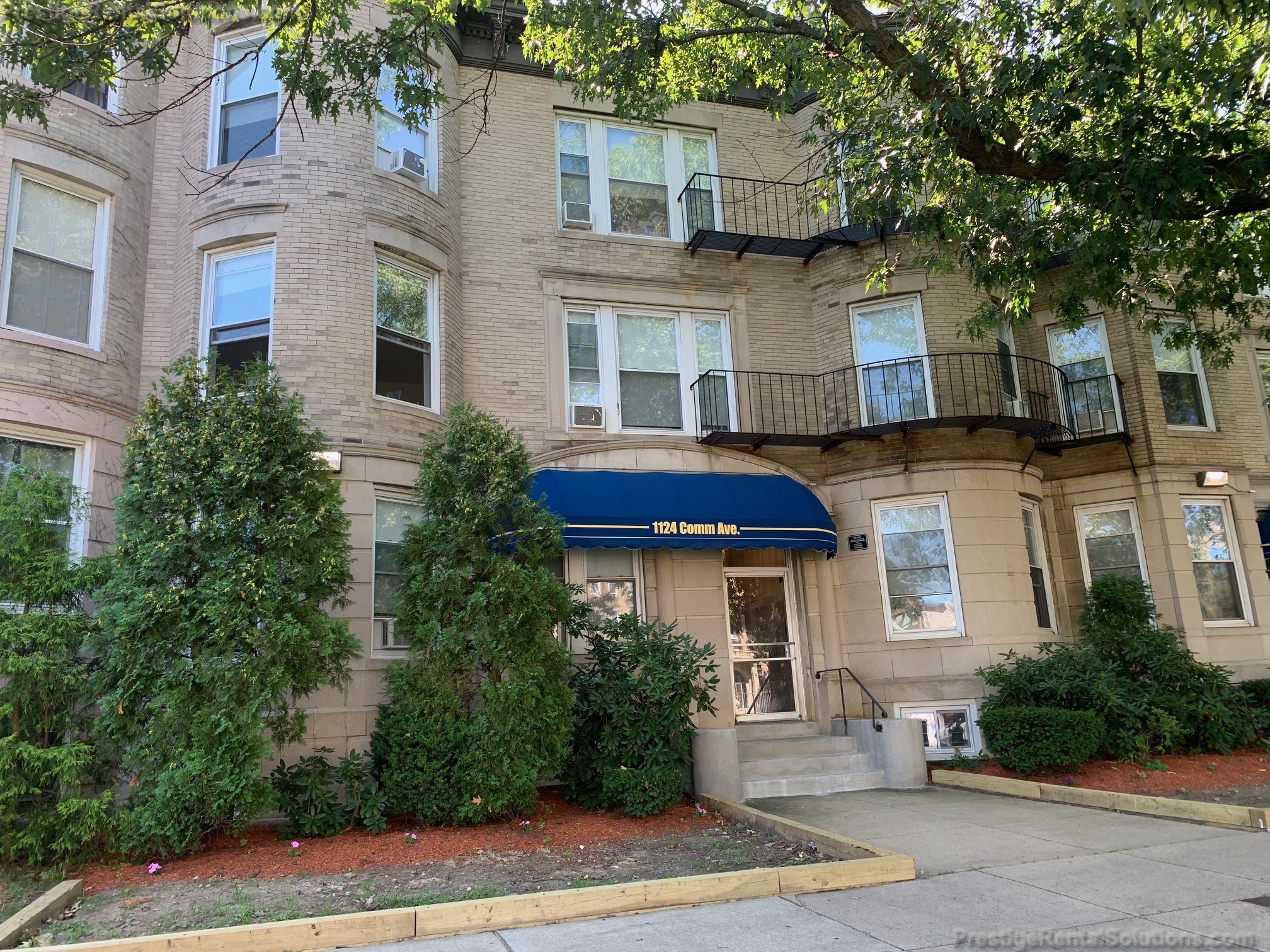 1124 Commonwealth Ave, Allston