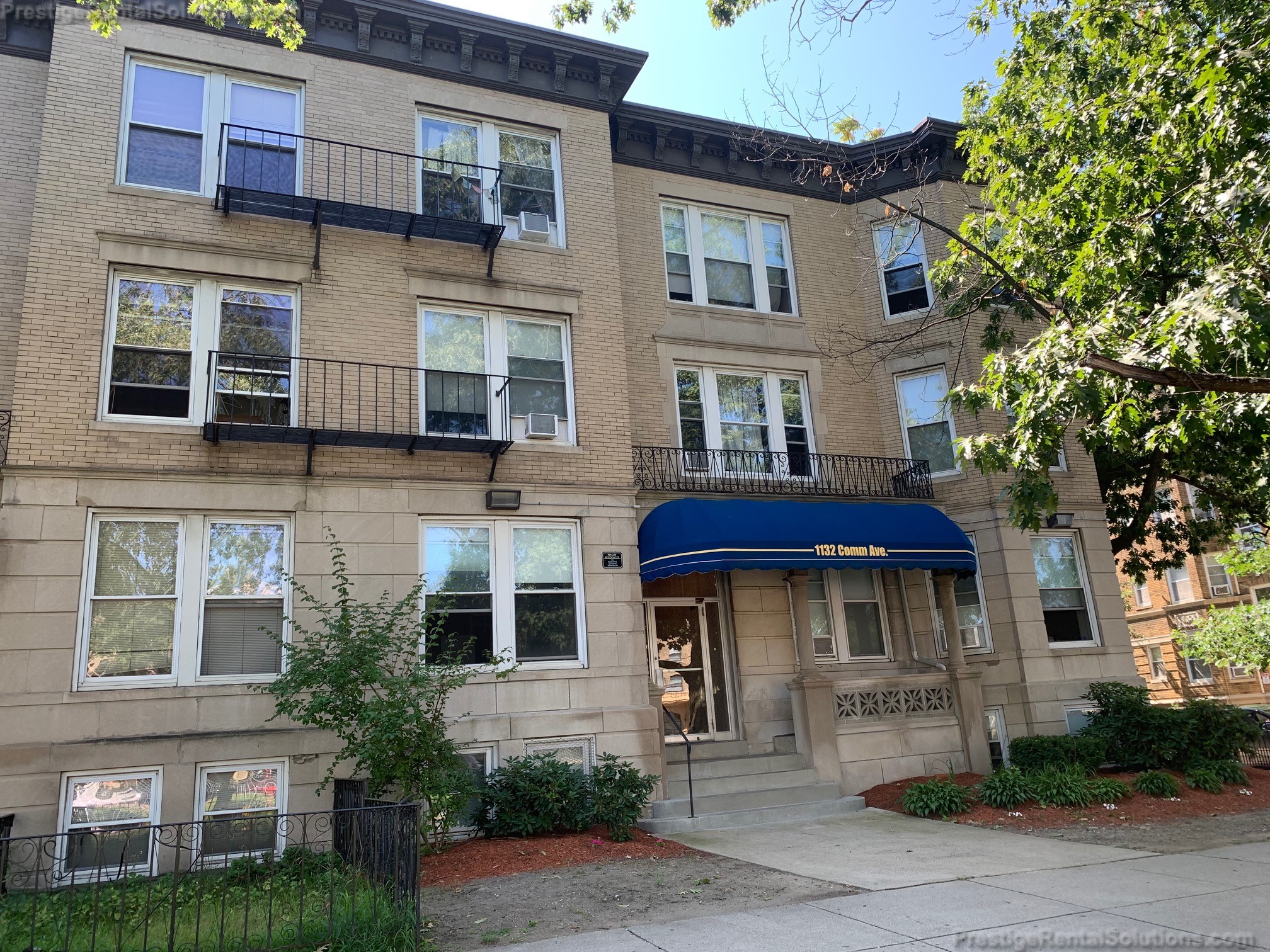 1132 Commonwealth Ave, Allston