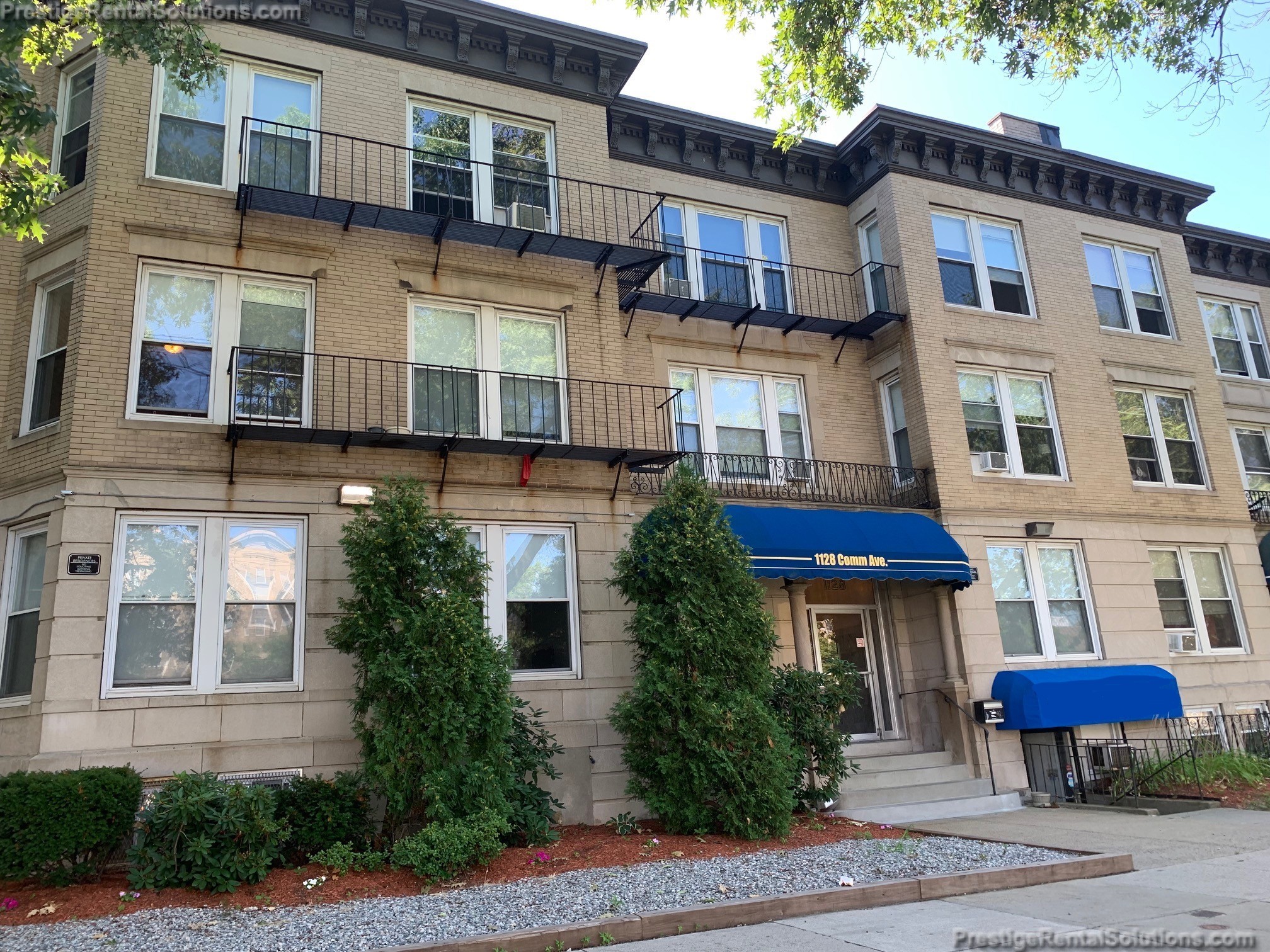 1128 Commonwealth Ave, Allston