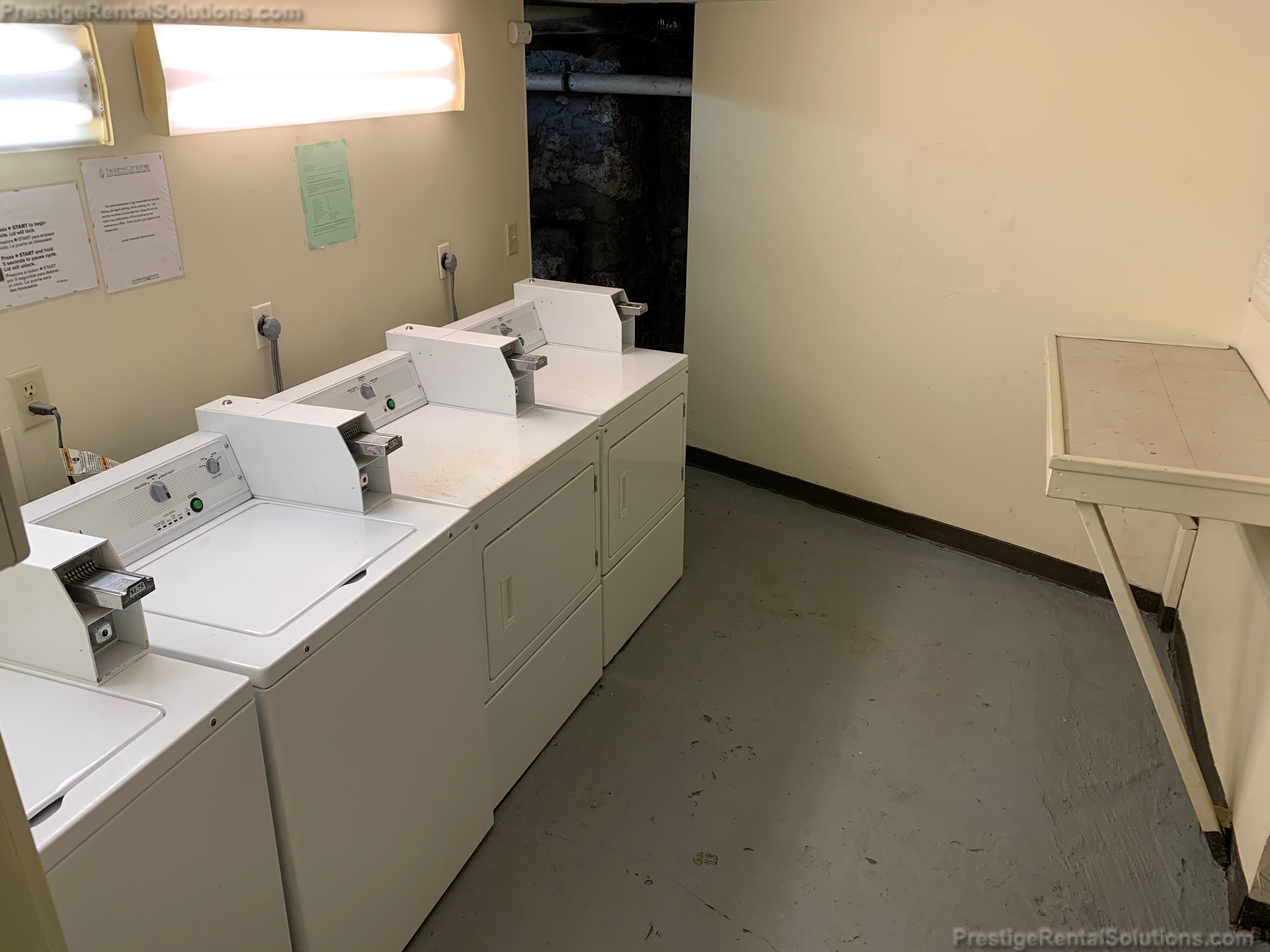 80 Robbins St, South Side