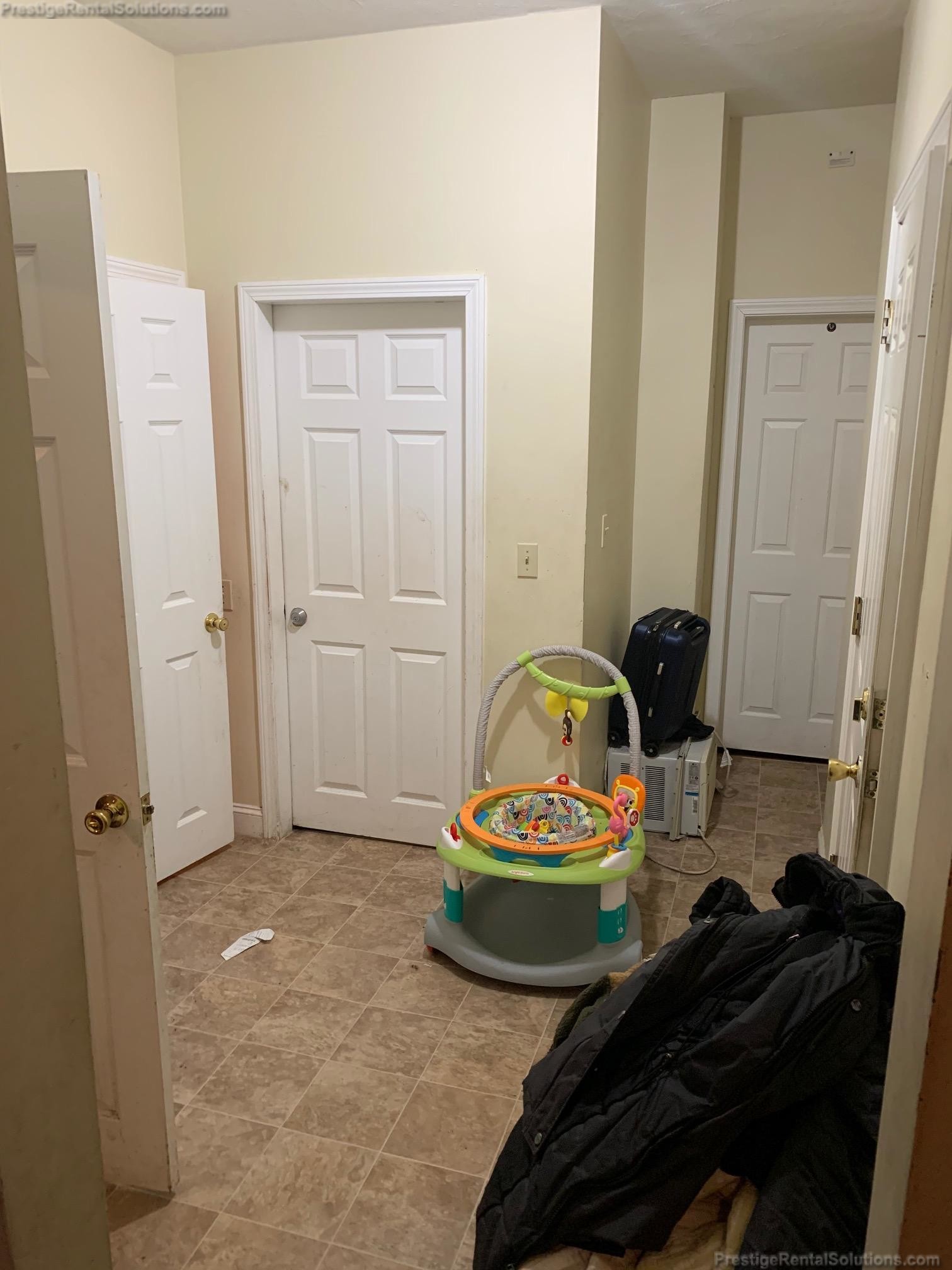 1144 River St, Hyde Park