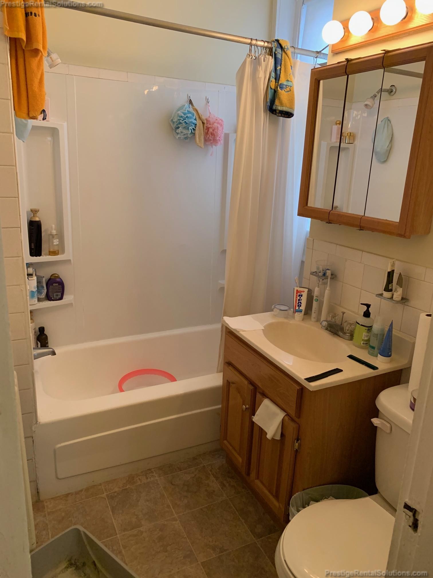 35 Gardner St, Allston