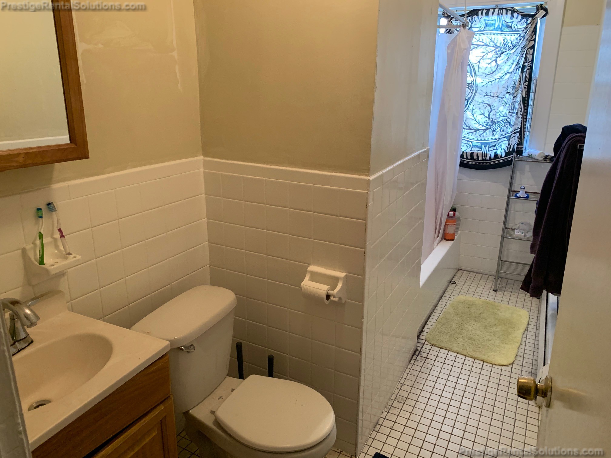 4 bed, 1.5 bath apartment for rent at 8 Walk Hill St Unit 1, Jamaica Plain — photo 6 of 20