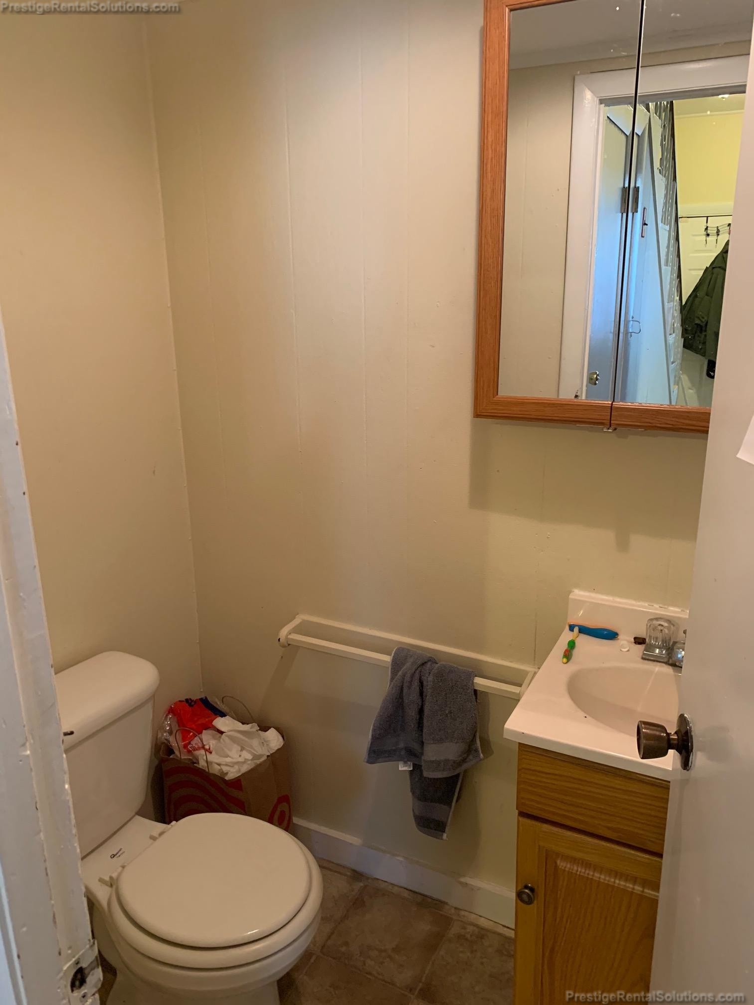 4 bed, 1.5 bath apartment for rent at 8 Walk Hill St Unit 1, Jamaica Plain — photo 12 of 20