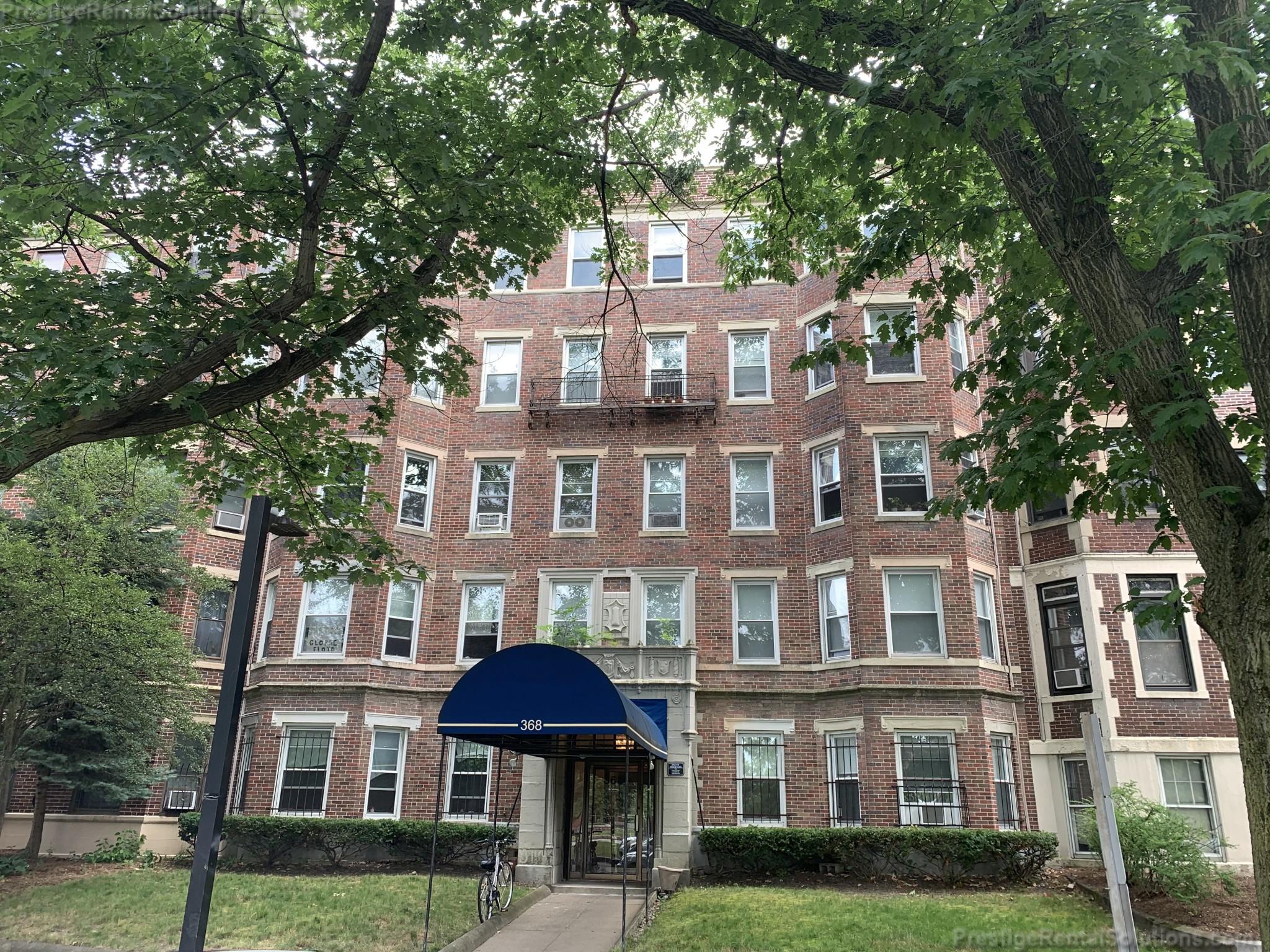 368 Riverway, Fenway