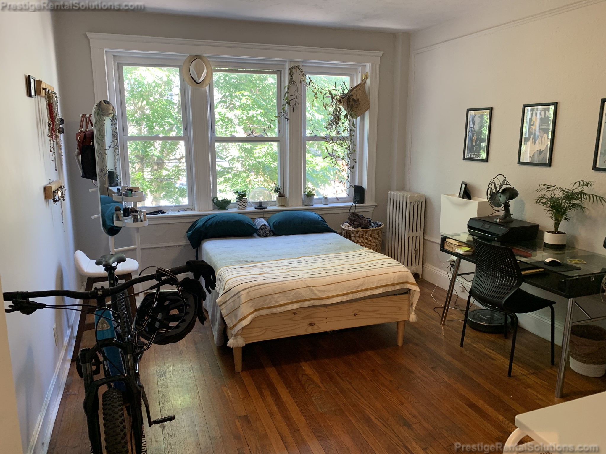 51 Linden St, Allston