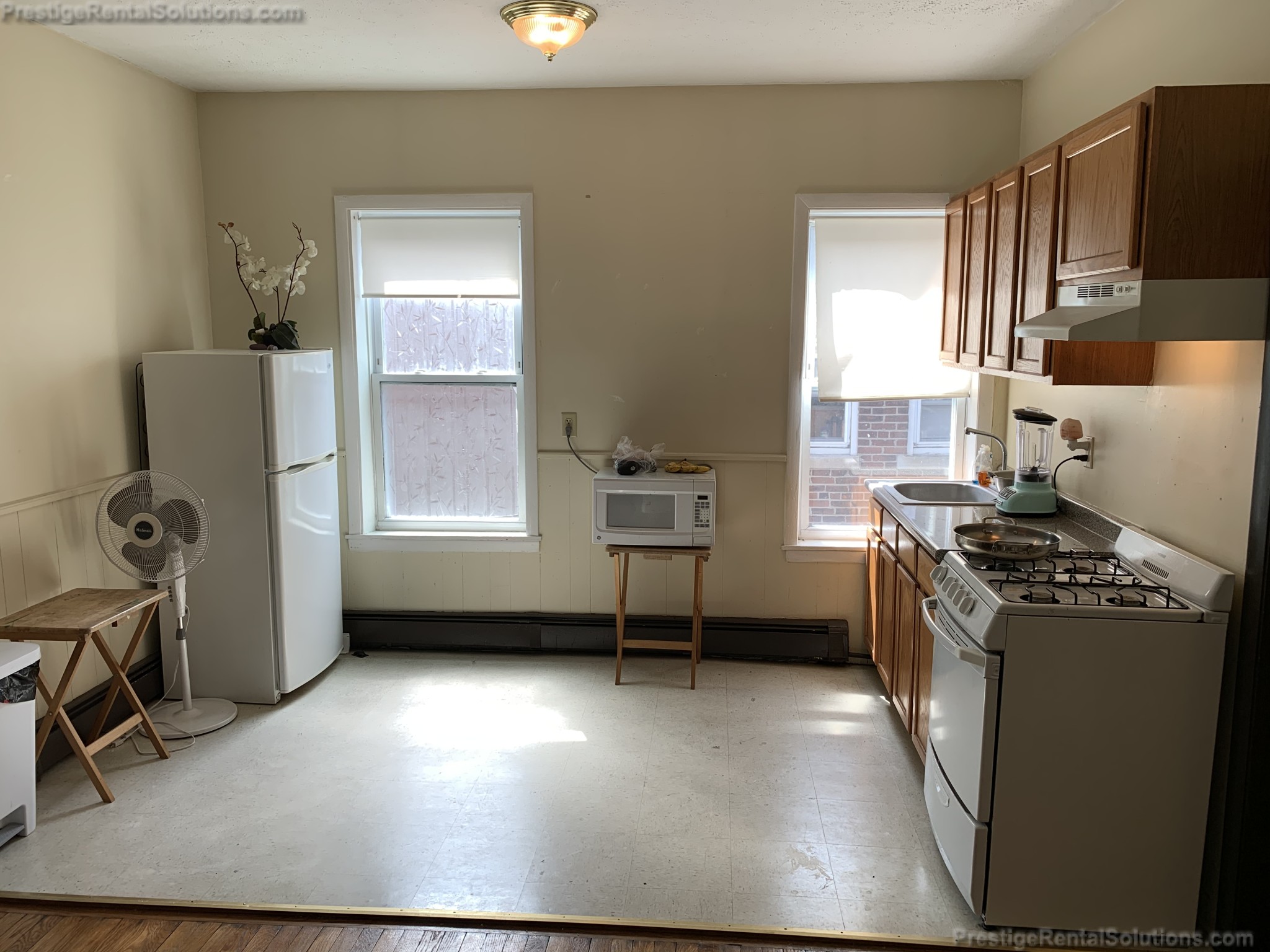 10 Hyde Park Ave, Jamaica Plain