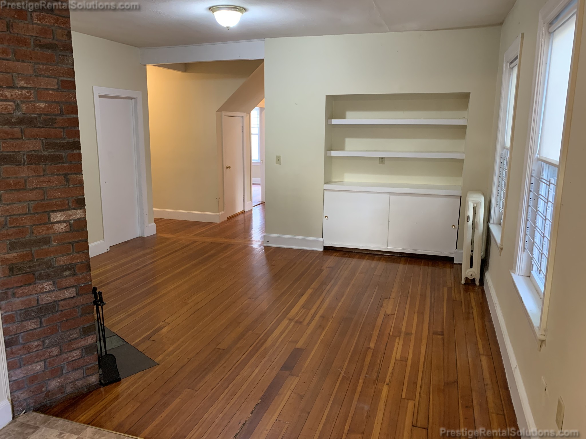 3 bed, 2 bath apartment for rent at 82 Robbins St Unit 1, Waltham — photo 4 of 17