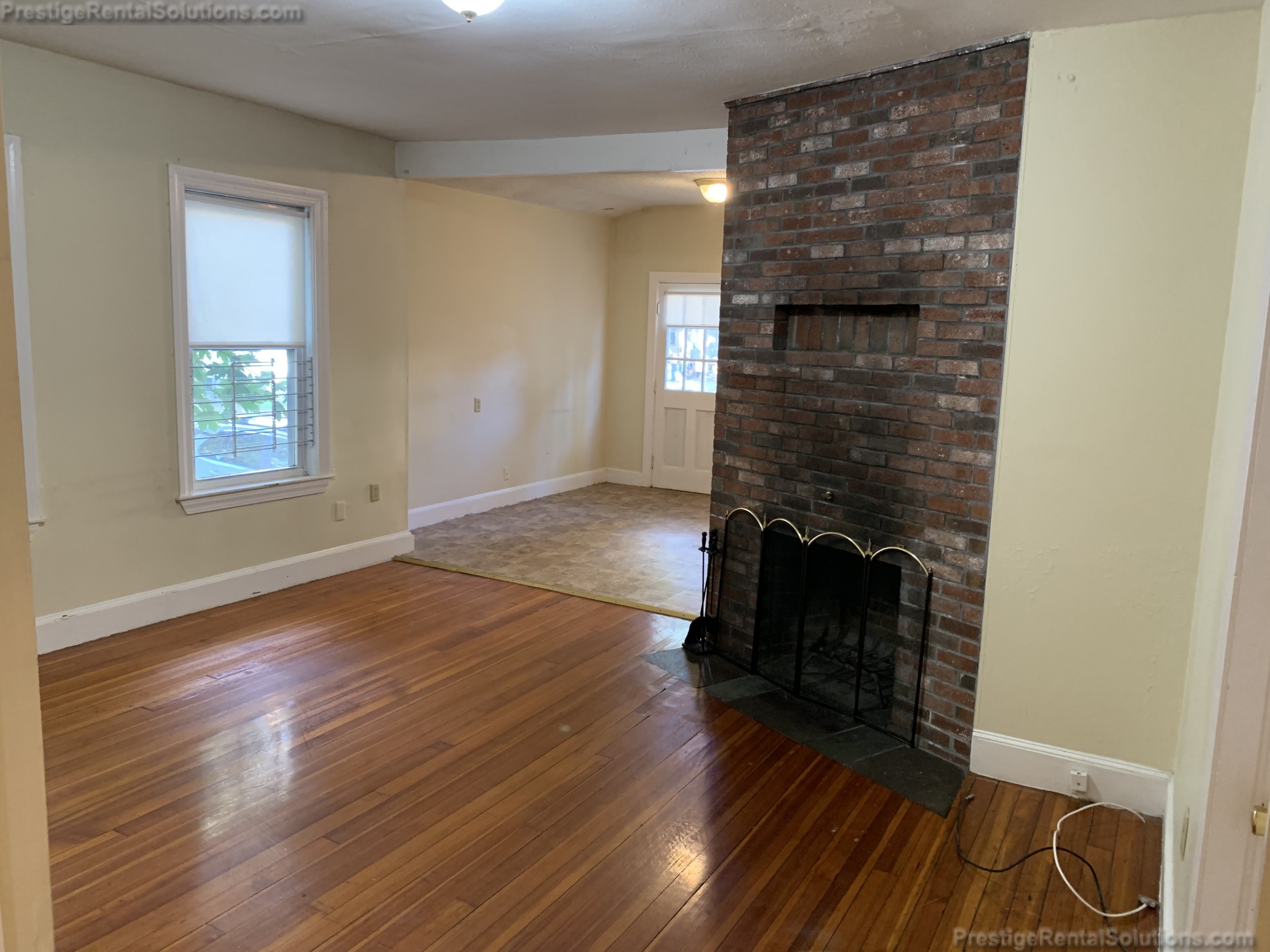 3 bed, 2 bath apartment for rent at 82 Robbins St Unit 1, Waltham — photo 3 of 17
