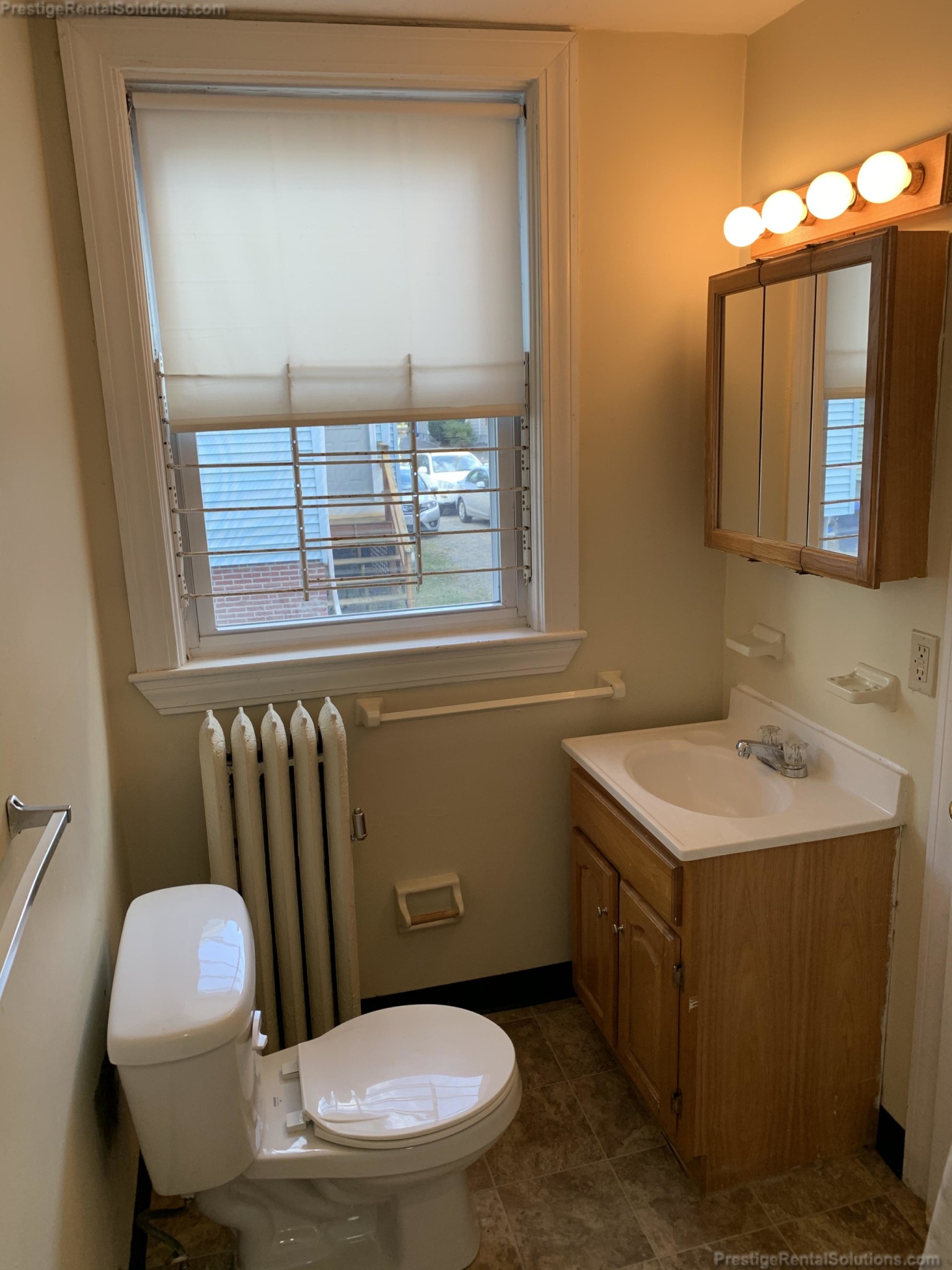 3 bed, 2 bath apartment for rent at 82 Robbins St Unit 1, Waltham — photo 7 of 17