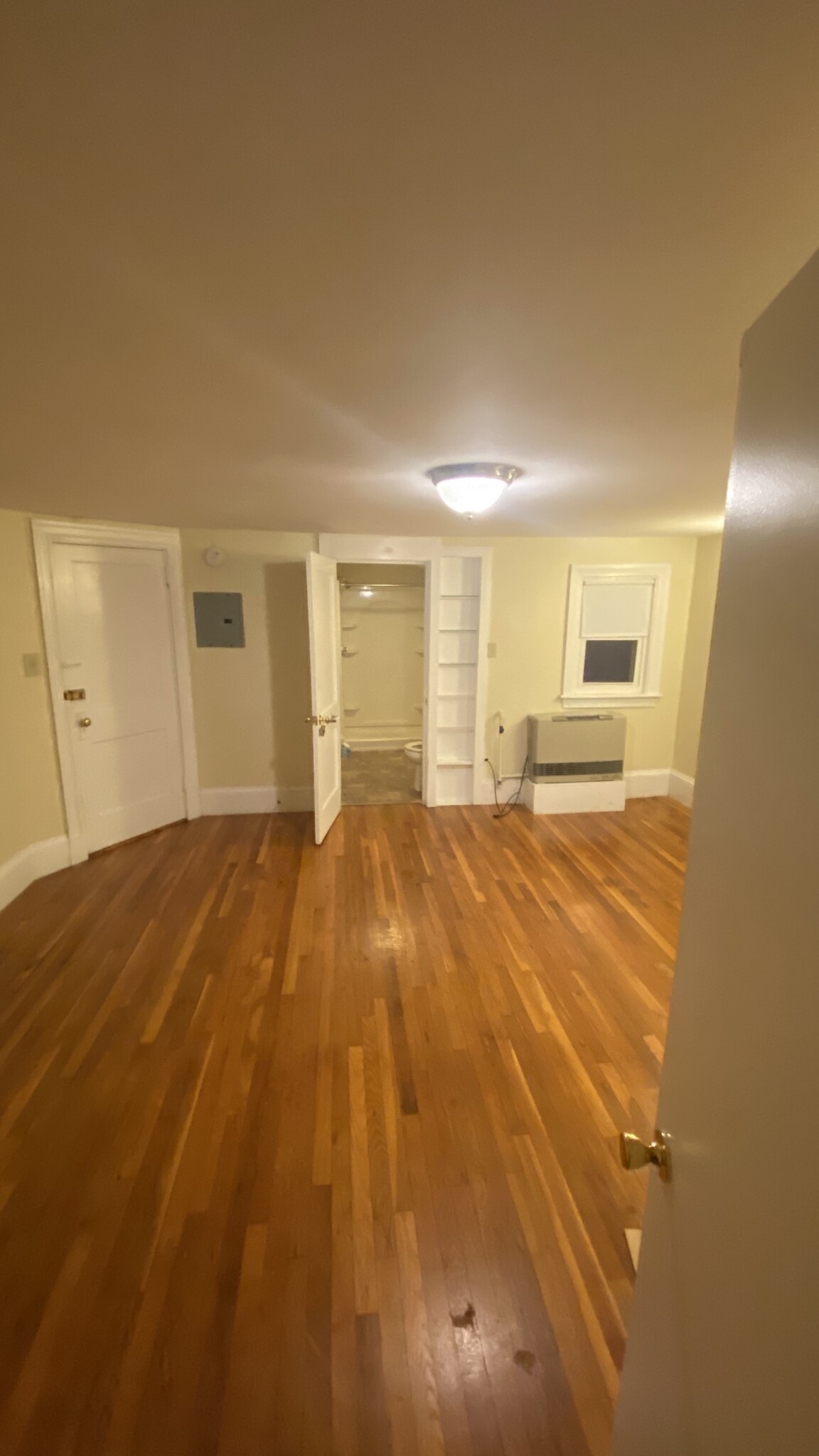 196 Fairmount Ave, Hyde Park