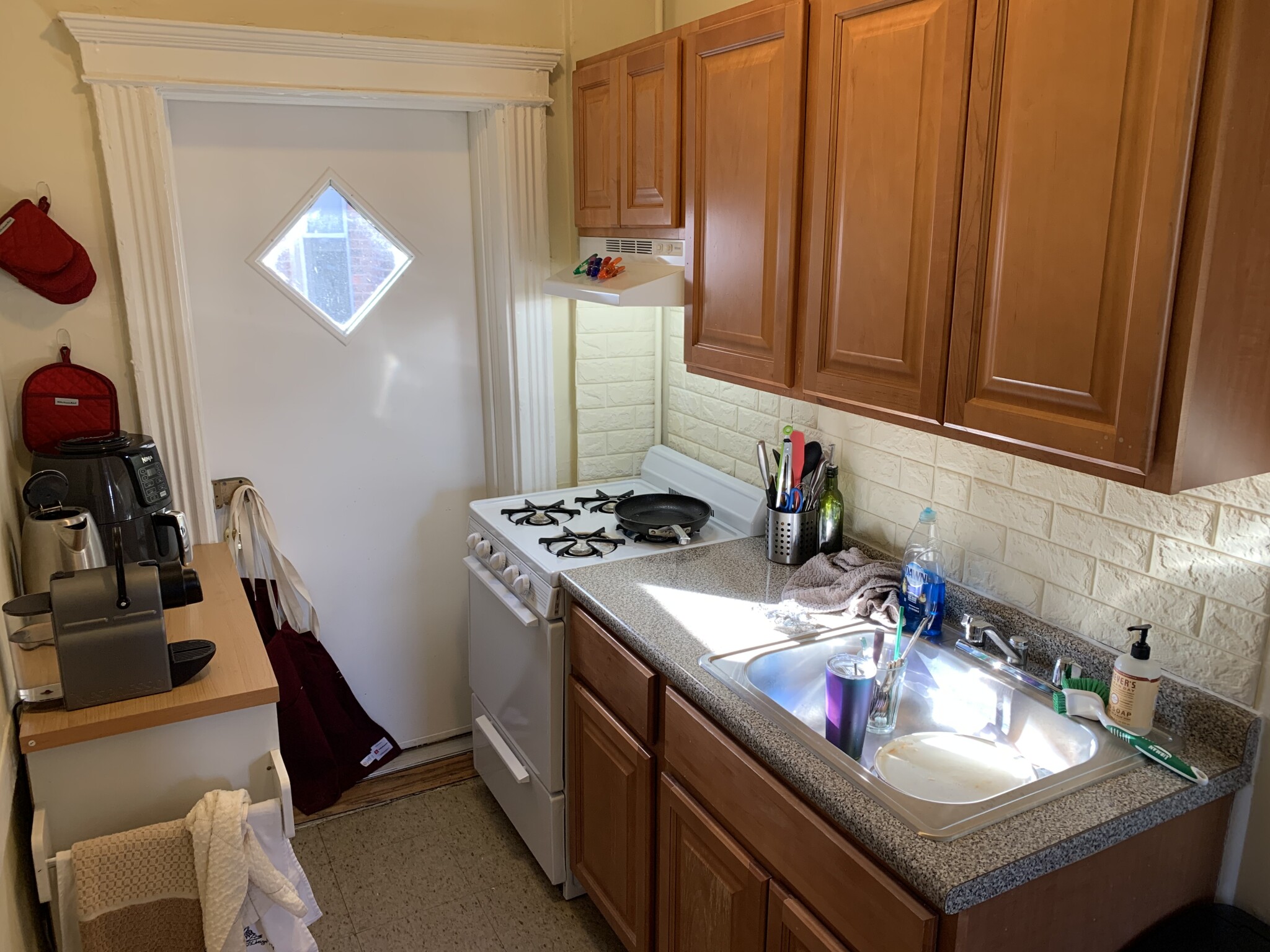 11 Royce Rd, Allston