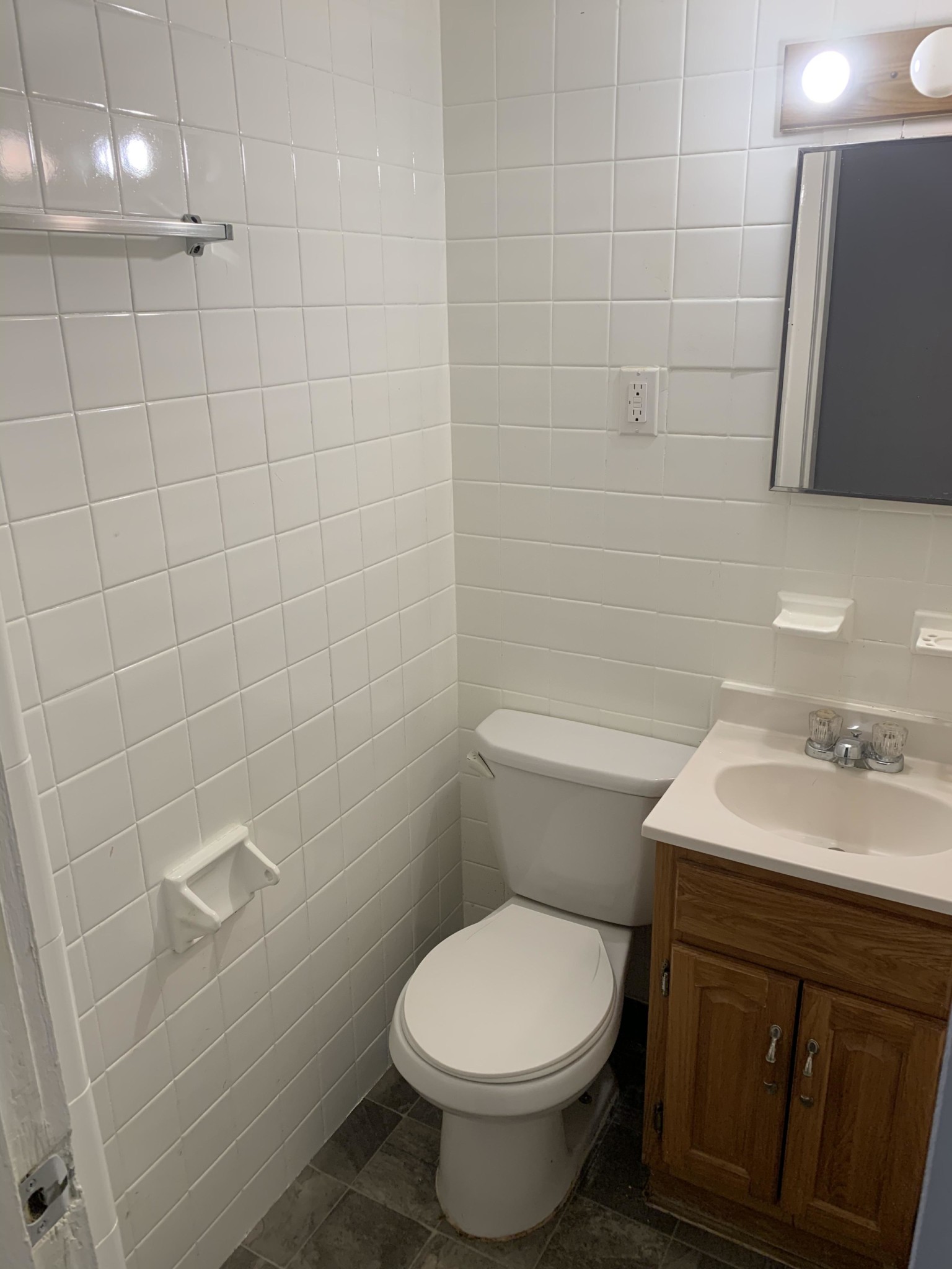 1 bed, 1 bath apartment for rent at 2 Saint Mark St Unit A, Jamaica Plain — photo 8 of 11