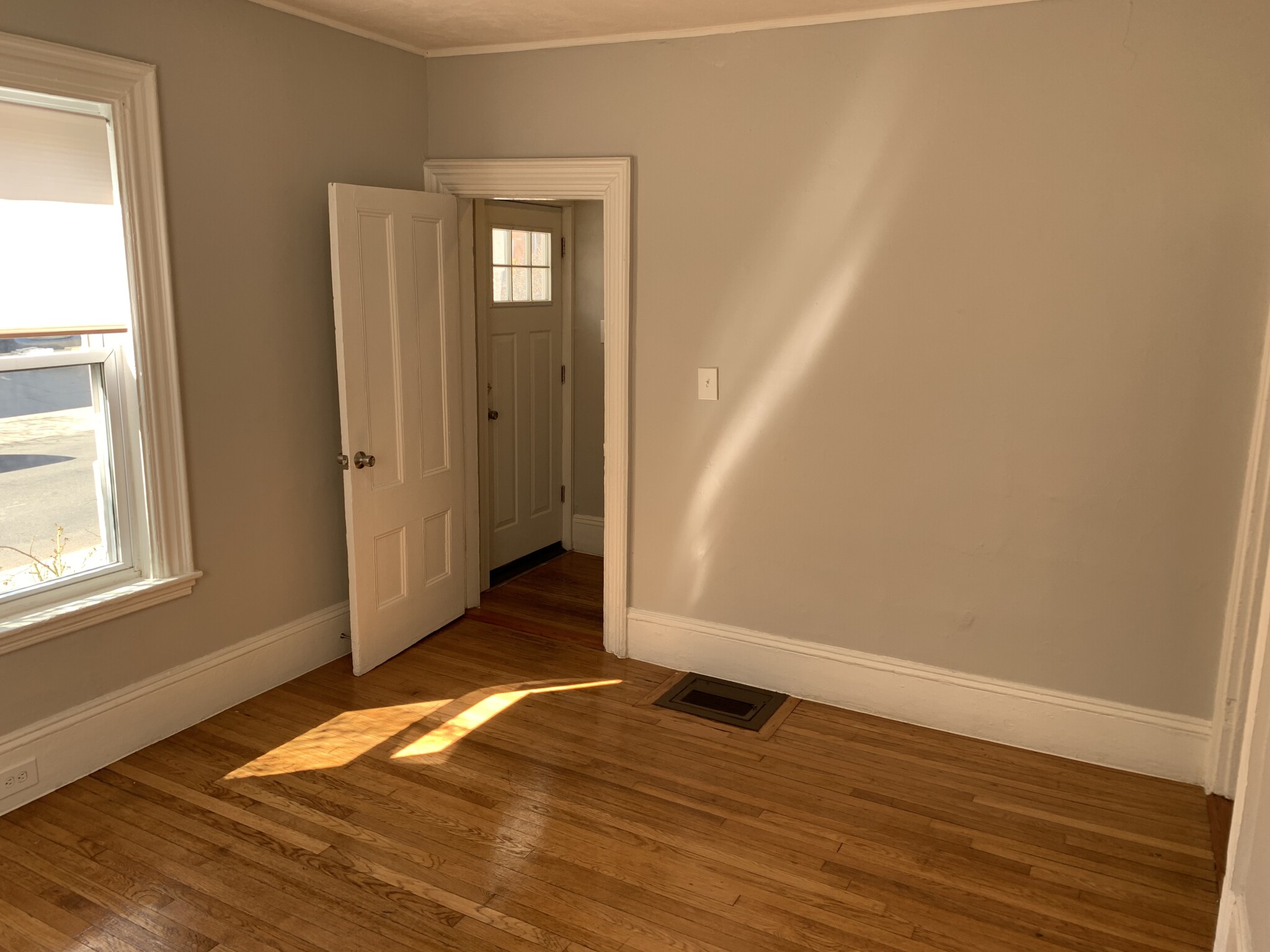 24 Greylock Rd, Allston