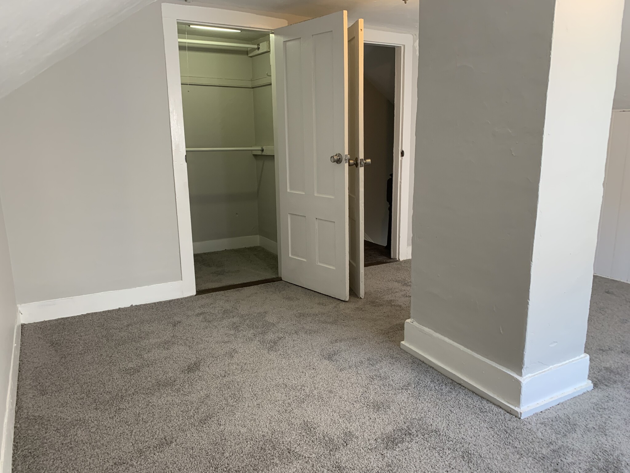 24 Greylock Rd, Allston